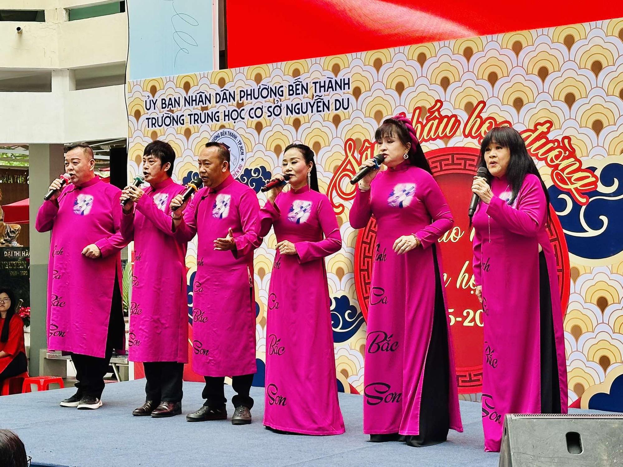 "S&acirc;n khấu học đường" khởi động tại TP HCM: Lan tỏa t&igrave;nh y&ecirc;u &acirc;m nhạc v&agrave; nghệ thuật d&acirc;n tộc- Ảnh 1.