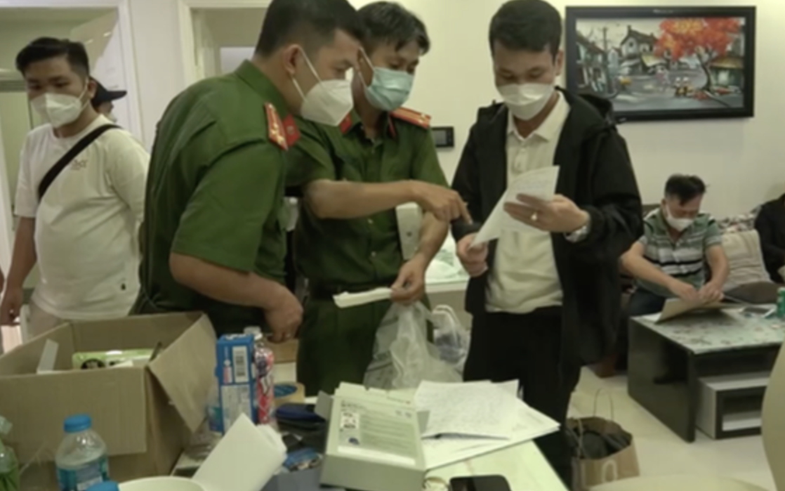 Công an TP HCM cảnh báo thủ đoạn lừa đảo mới: Chiếm quyền điện thoại
