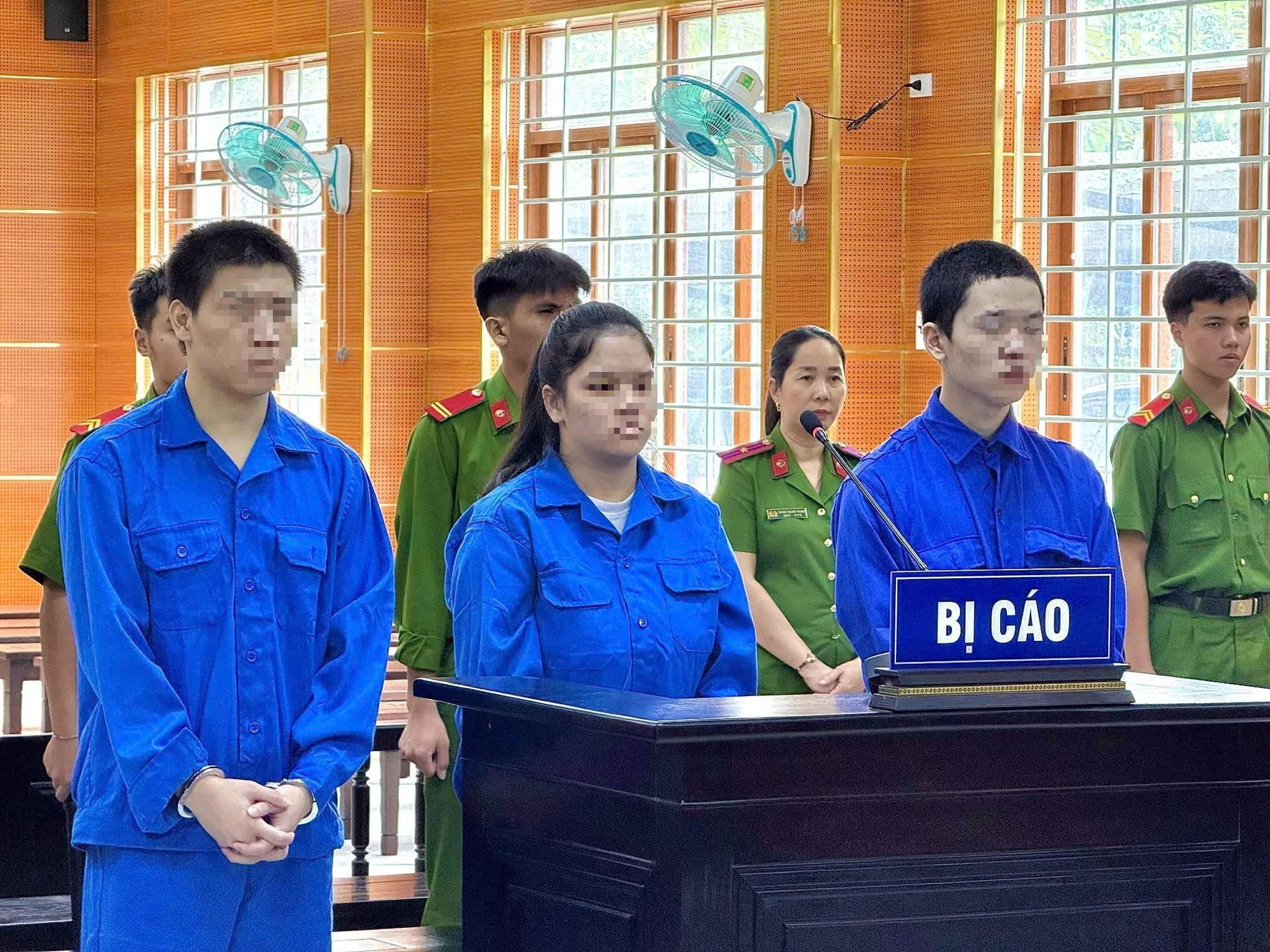 S&aacute;t hại t&agrave;i xế taxi cướp t&agrave;i sản, 3 người Trung Quốc lĩnh 43 năm t&ugrave; - Ảnh 1.