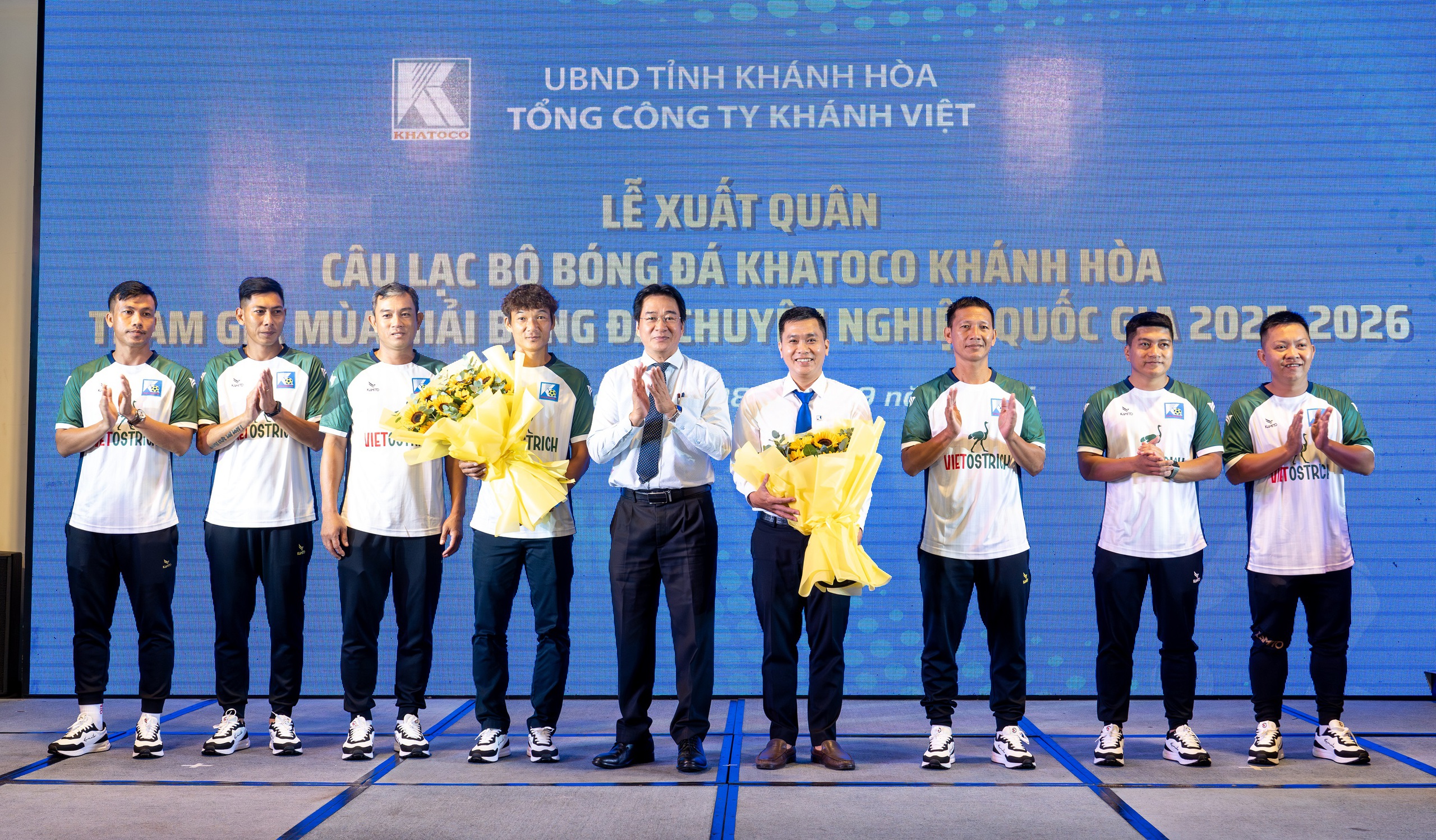 C&acirc;u lạc bộ b&oacute;ng đ&aacute; Khatoco kh&aacute;nh h&ograve;a xuất qu&acirc;n giải hạng nhất 2025 - 2026 - Ảnh 6.