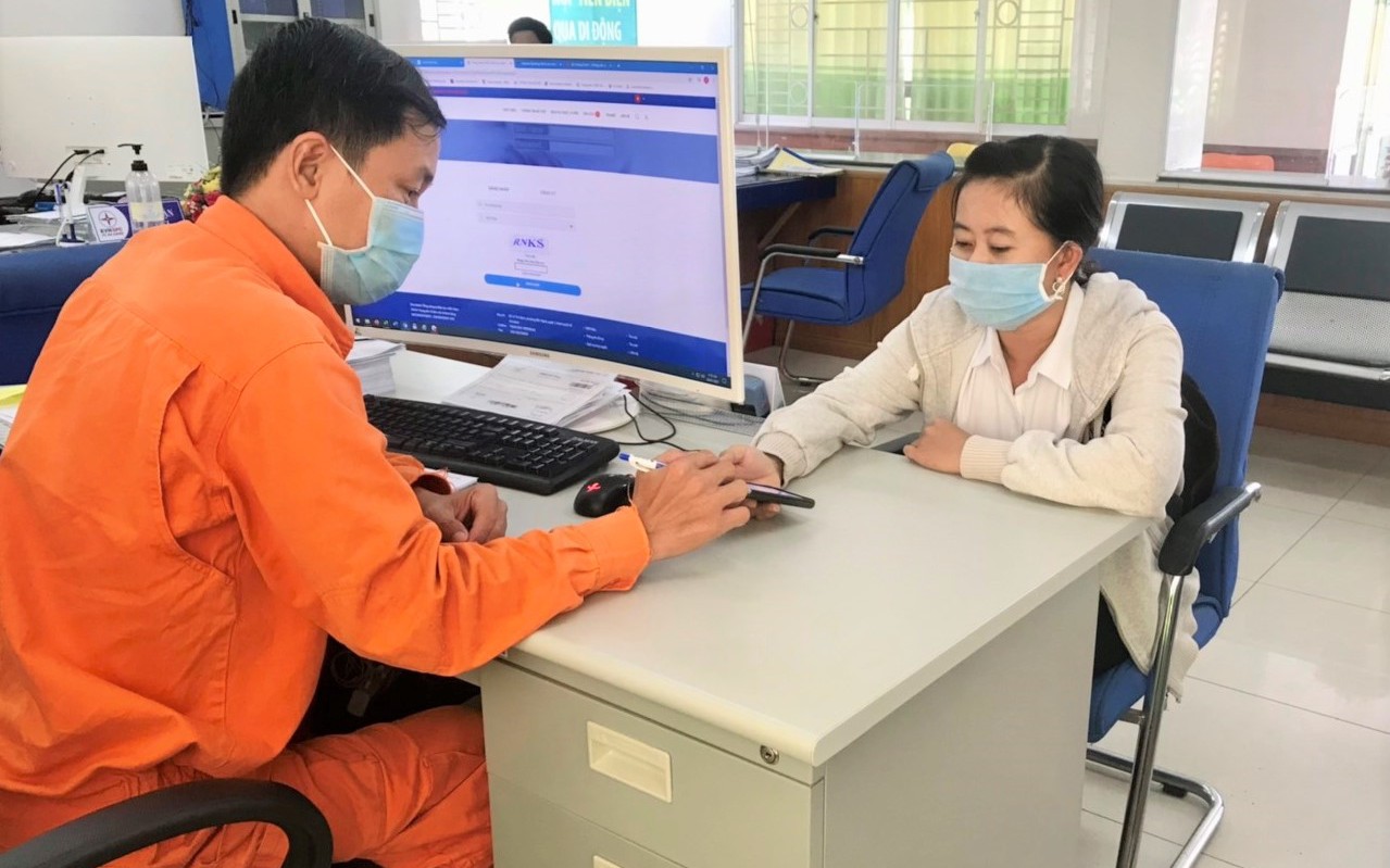 Đề xuất tính giá điện sinh hoạt theo khung giờ thay bậc thang, Bộ Công Thương nói gì?