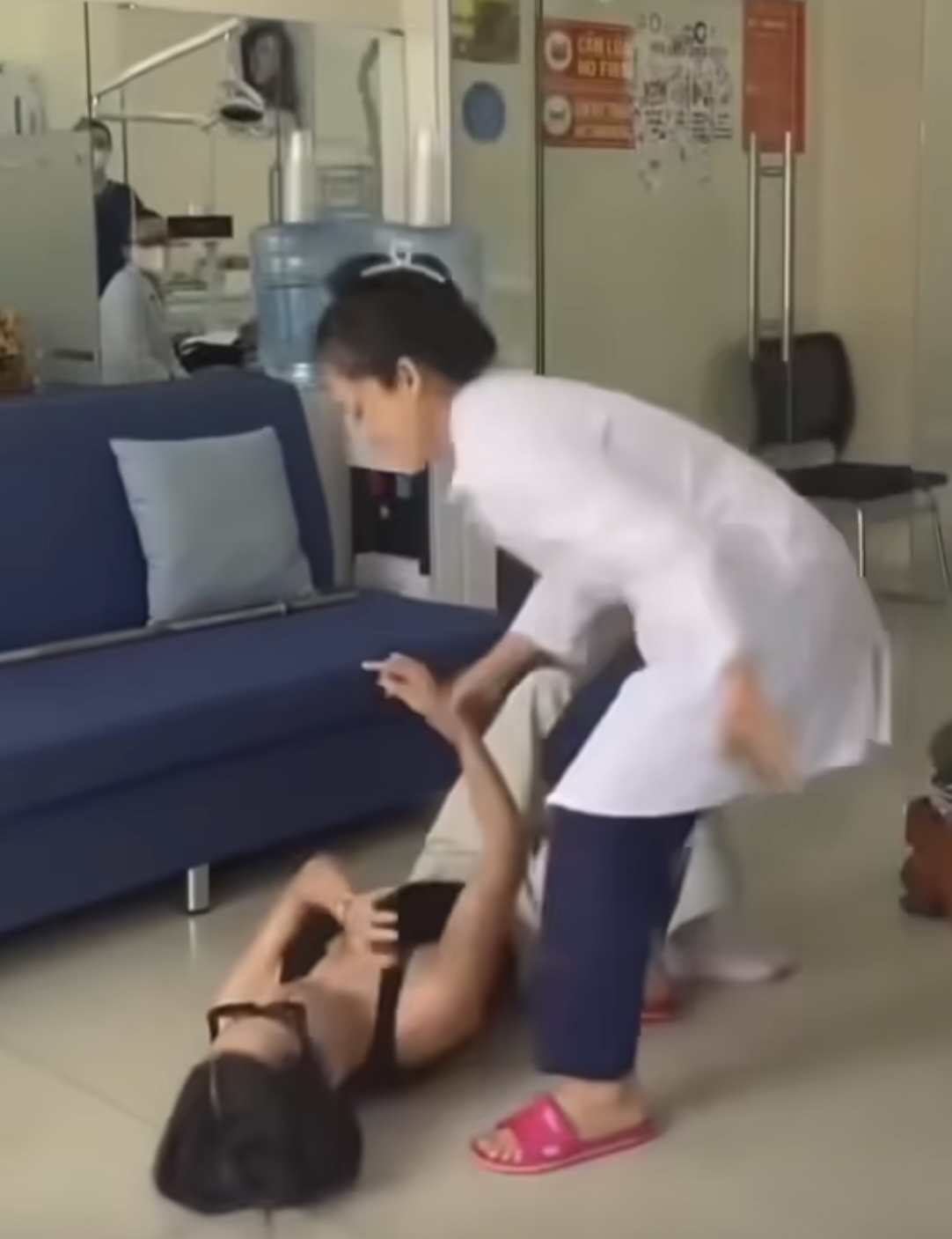 Sở Y tế TP HCM vào cuộc về vụ hành hung ở phòng khám nha - Ảnh 1.