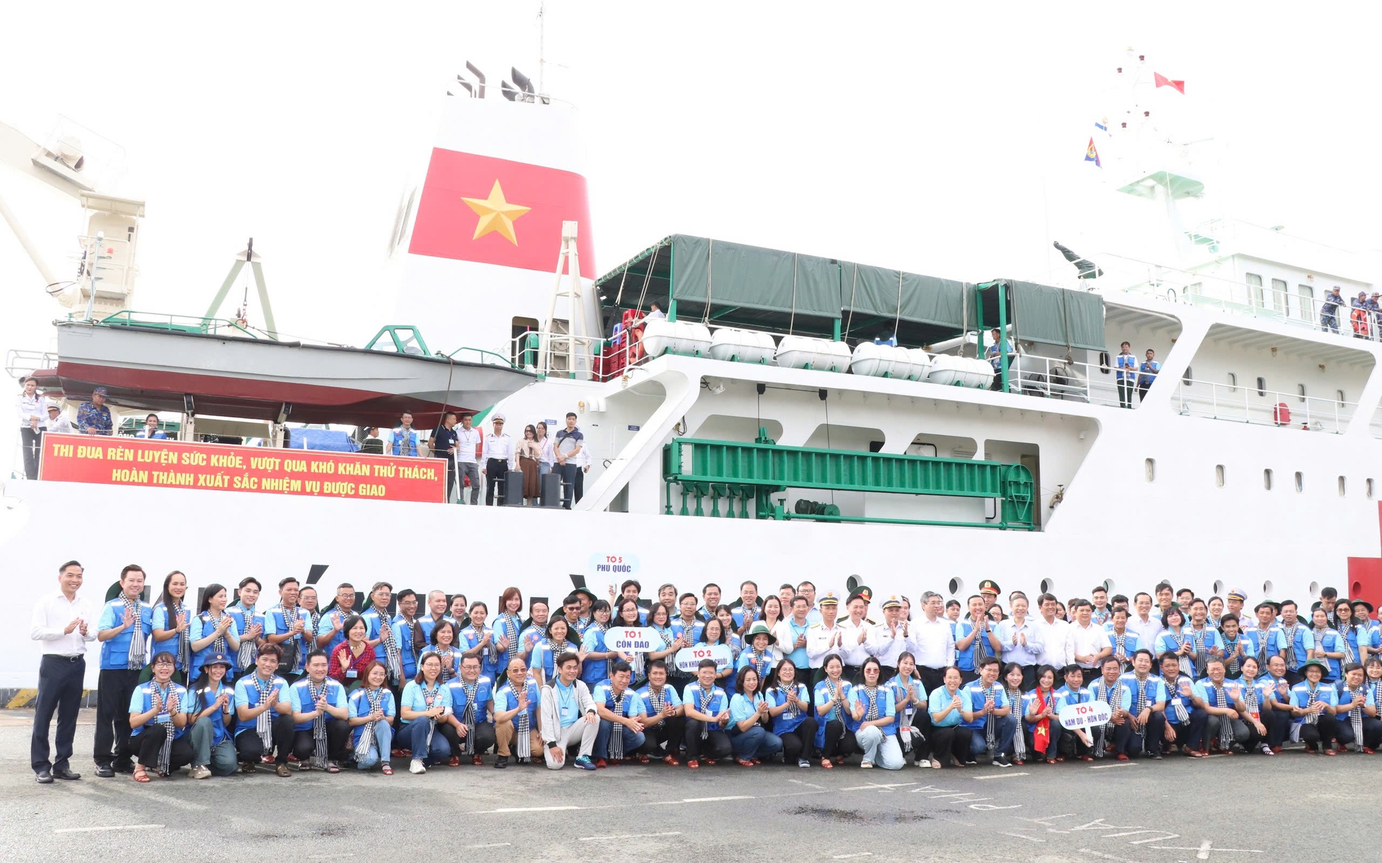 TP HCM tổ chức đoàn đi thăm các đảo Tây Nam