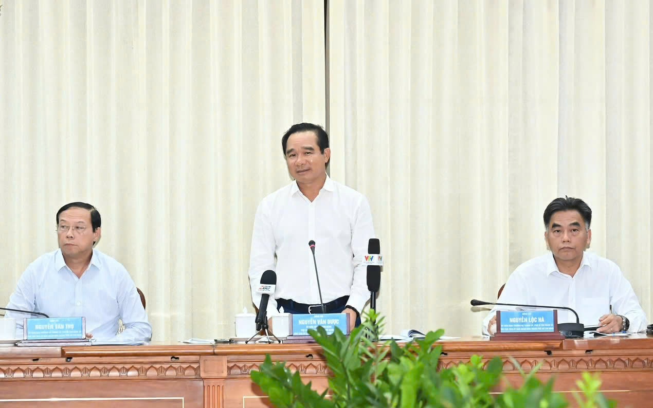 Duy trì sự phát triển tích cực của TP HCM