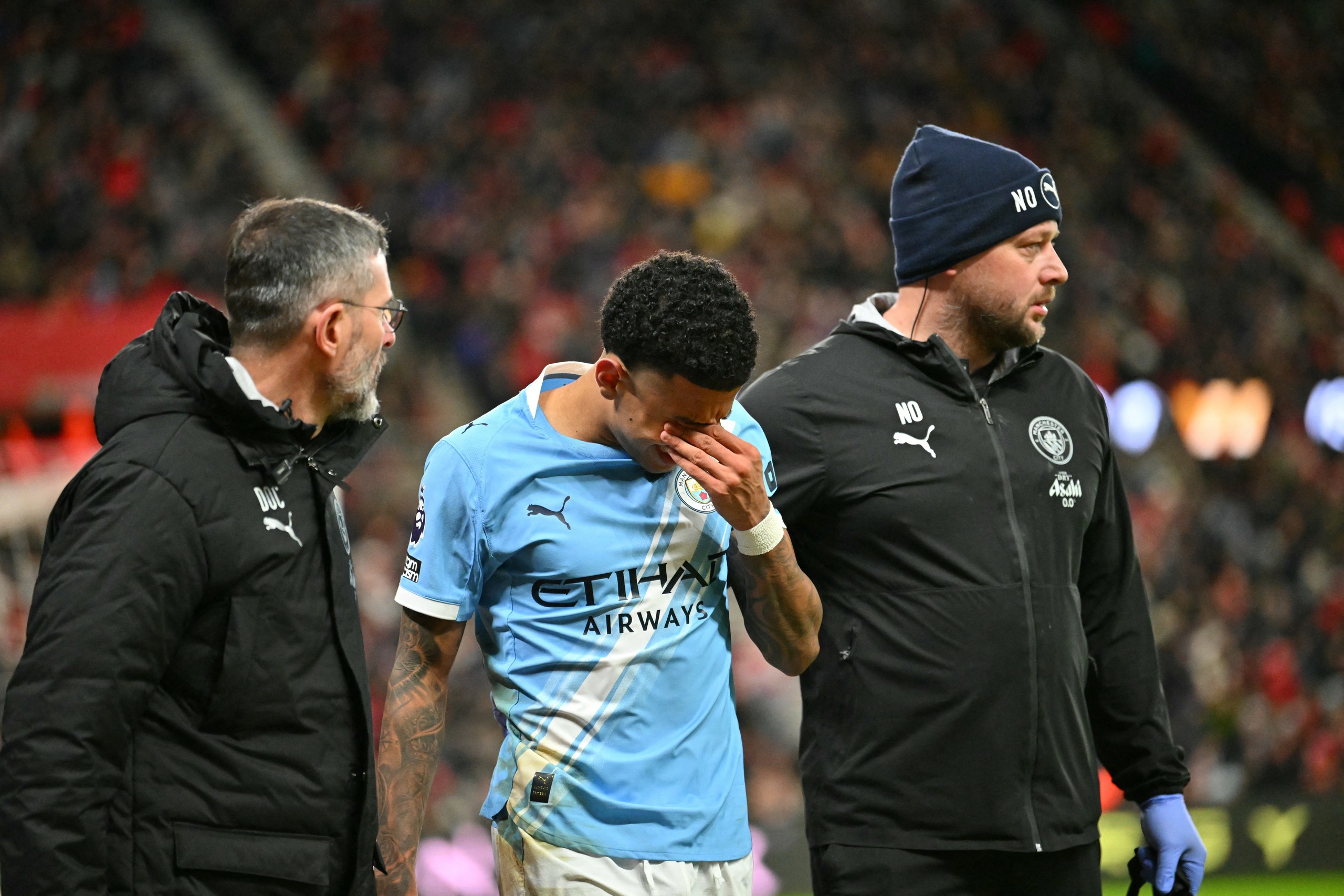 Man City trả giá đắt, gây náo loạn, Arsenal hưởng niềm vui - Ảnh 5.