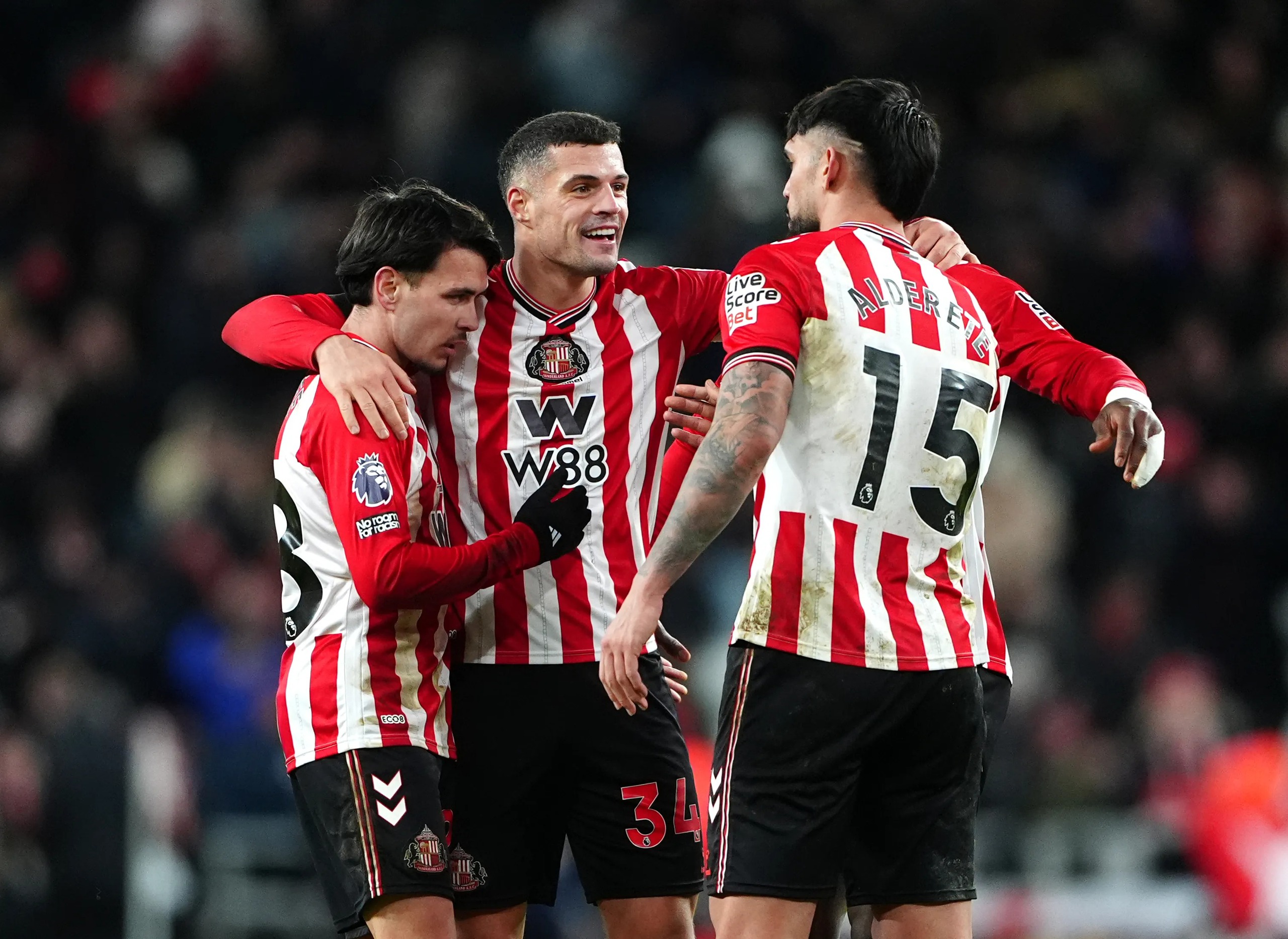 Man City trả giá đắt, gây náo loạn, Arsenal hưởng niềm vui - Ảnh 6.