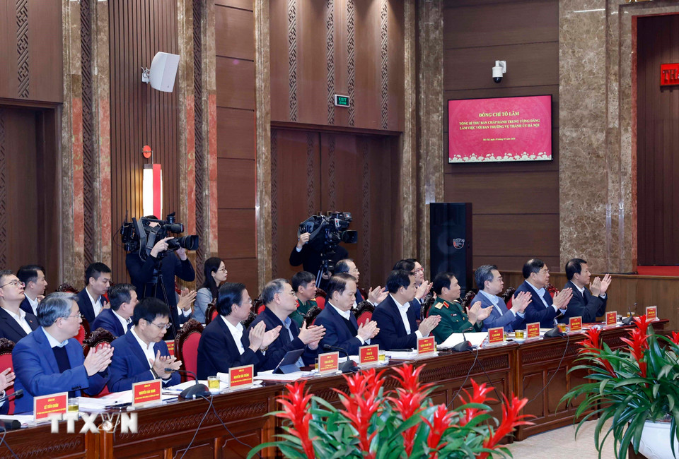 Những h&igrave;nh ảnh Tổng B&iacute; thư T&ocirc; L&acirc;m l&agrave;m việc với Ban Thường vụ Th&agrave;nh ủy H&agrave; Nội về tầm nh&igrave;n 100 năm - Ảnh 4.