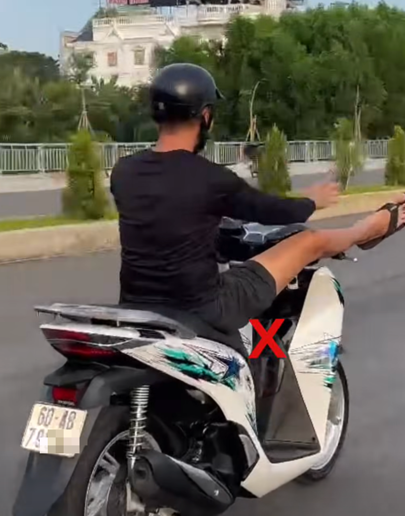 Cái kết cho thanh niên điều khiển xe SH bằng chân ở Đồng Nai - Ảnh 1.