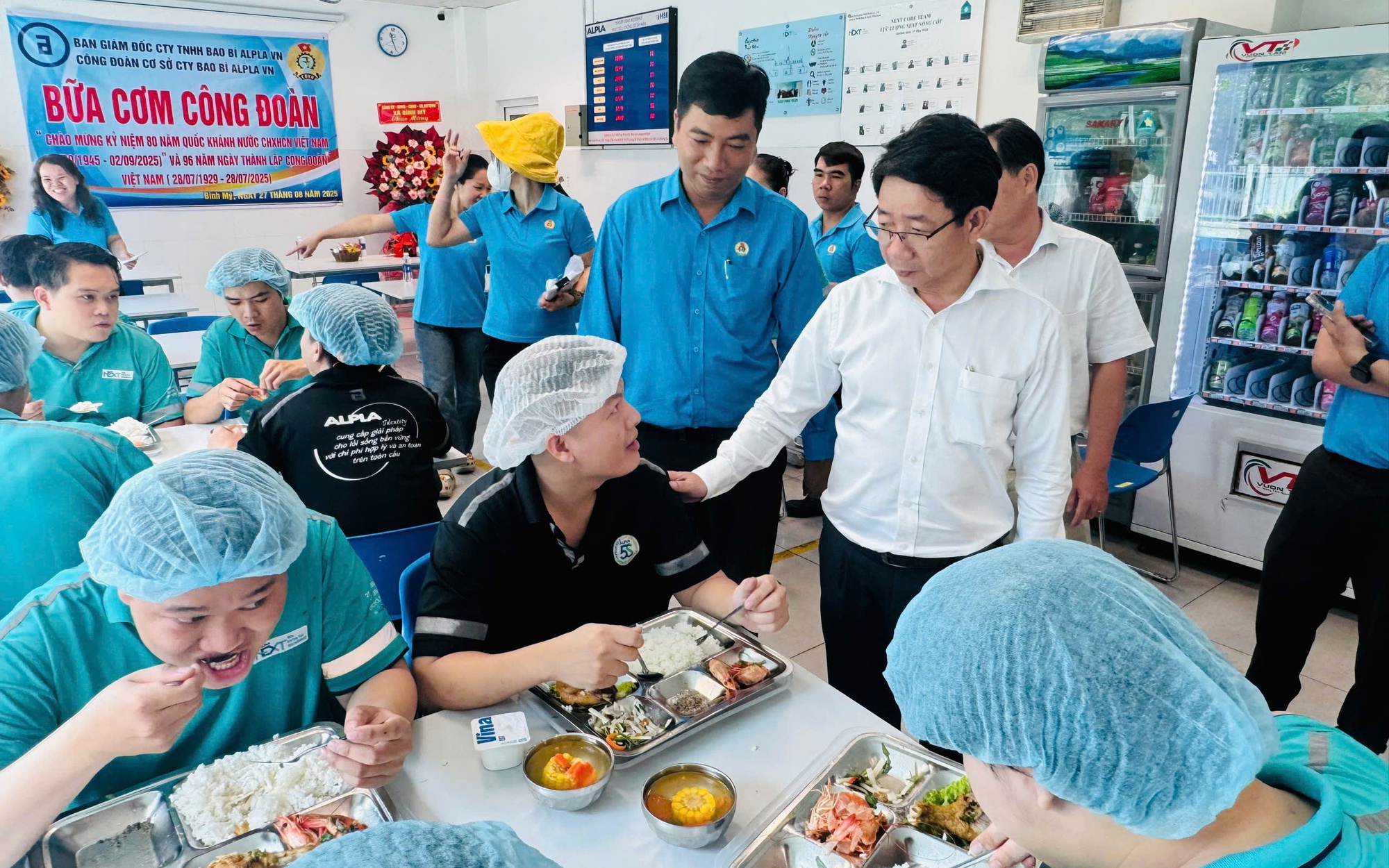 Công đoàn xã Bình Mỹ chi hơn 1,3 tỉ đồng chăm lo đoàn viên