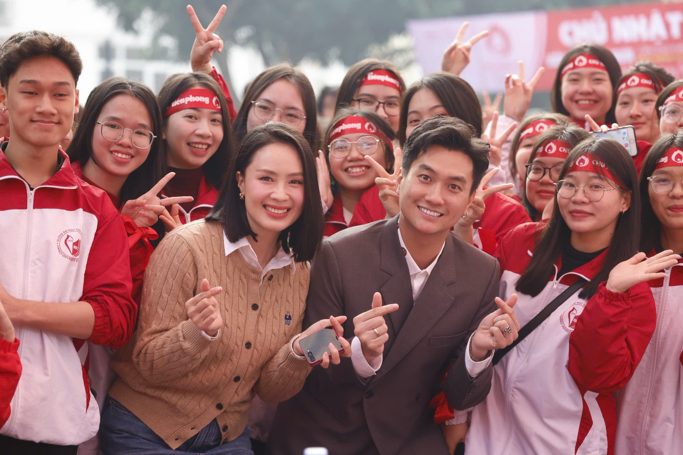 Điều đặc biệt trong Chủ nhật Đỏ tại Đại học B&aacute;ch khoa H&agrave; Nội - Ảnh 4.