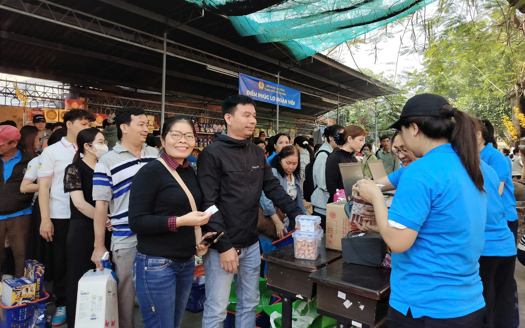 Ra mắt Điểm phúc lợi đoàn viên tại cư xá Thanh Đa, phường Bình Quới 
