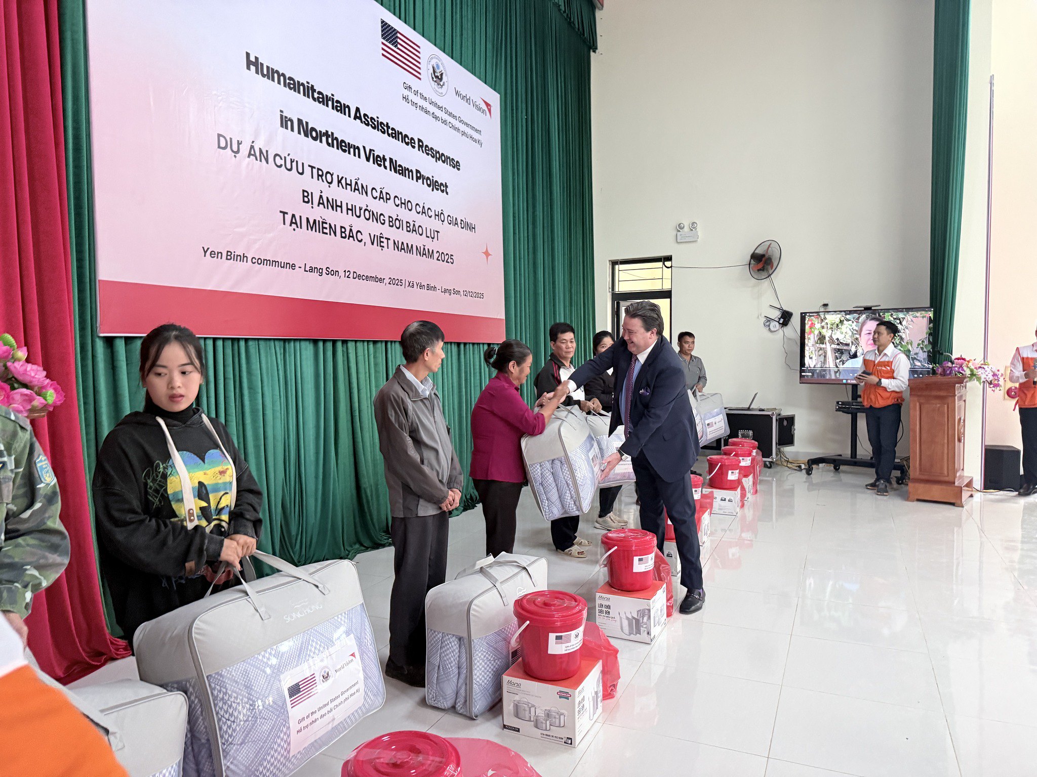 Đại sứ Mỹ Marc Knapper và những dấu ấn đặc biệt tại Việt Nam - Ảnh 18.