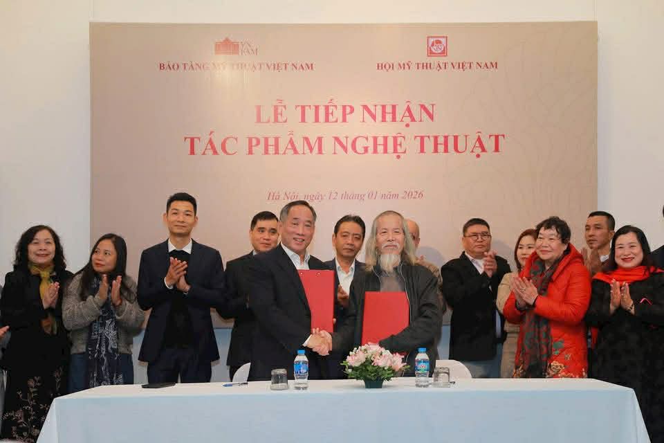 Gần 1.000 tác phẩm tìm được "ngôi nhà chung", niềm vui lớn của các thế hệ họa sĩ Việt - Ảnh 2.