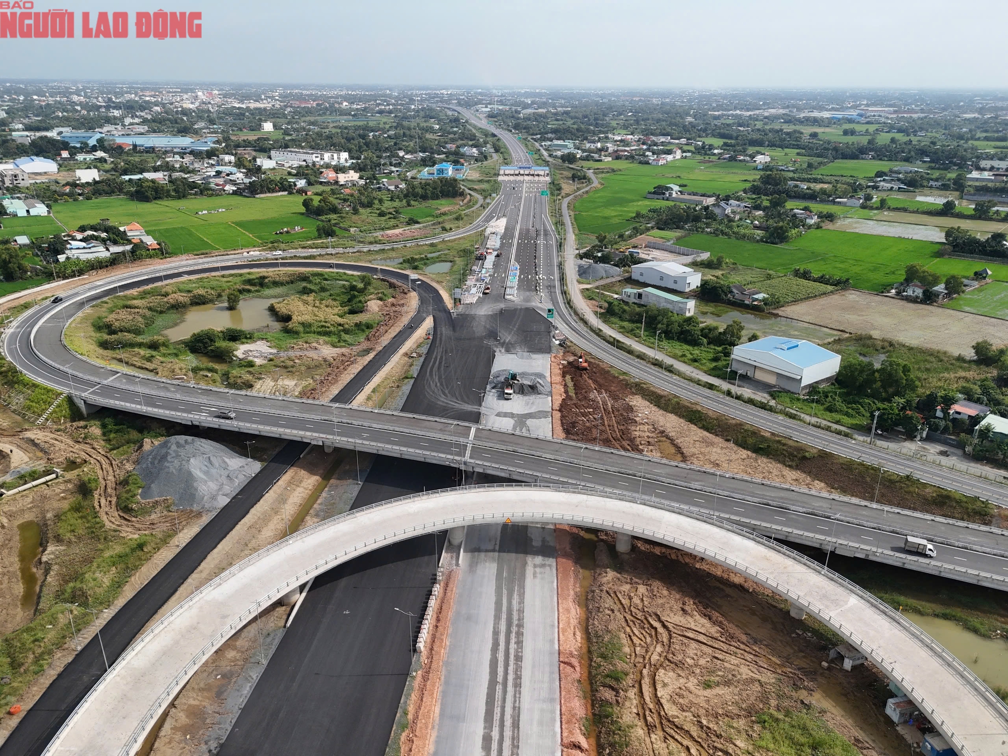 Hình hài siêu nút giao Mỹ Yên tại ba cao tốc trọng điểm phía Nam - Ảnh 3.