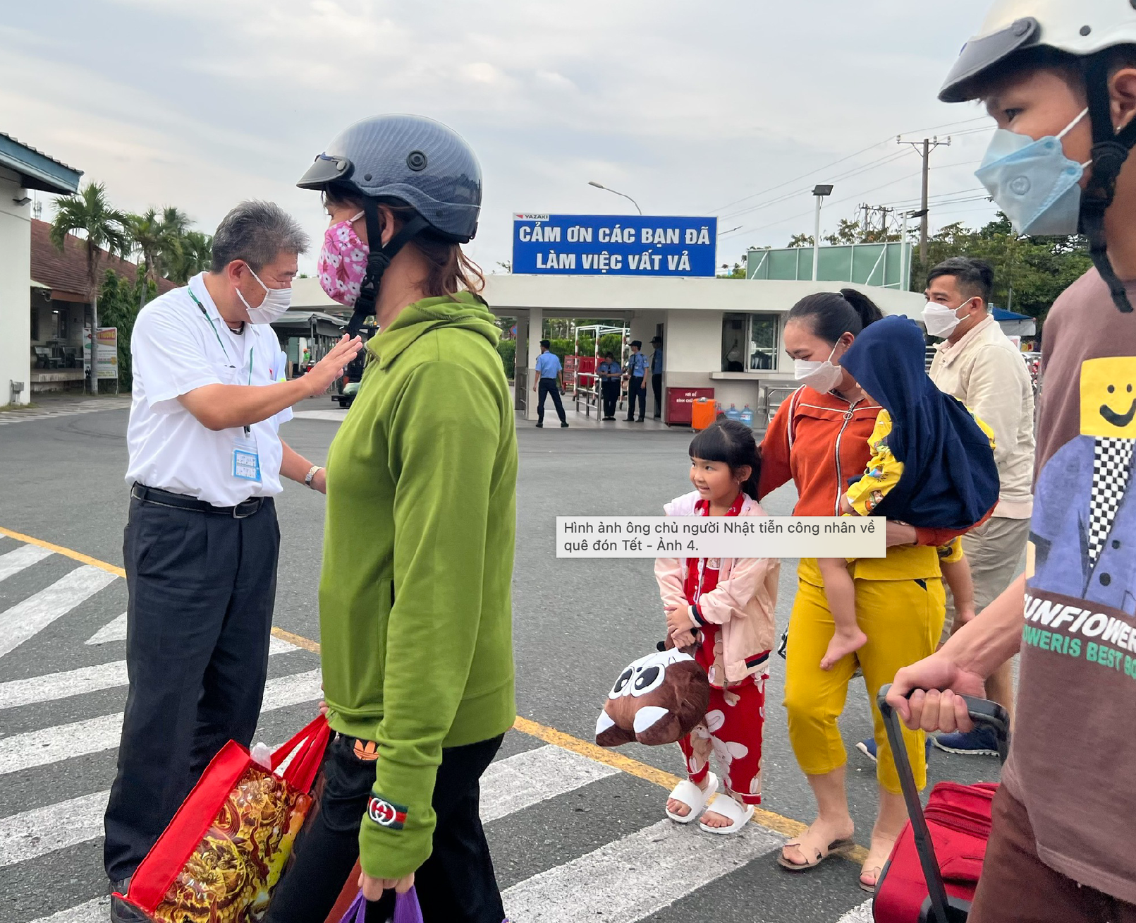 Một doanh nghiệp ở TPHCM công bố nhiều chính sách thưởng Tết hấp dẫn - Ảnh 2.