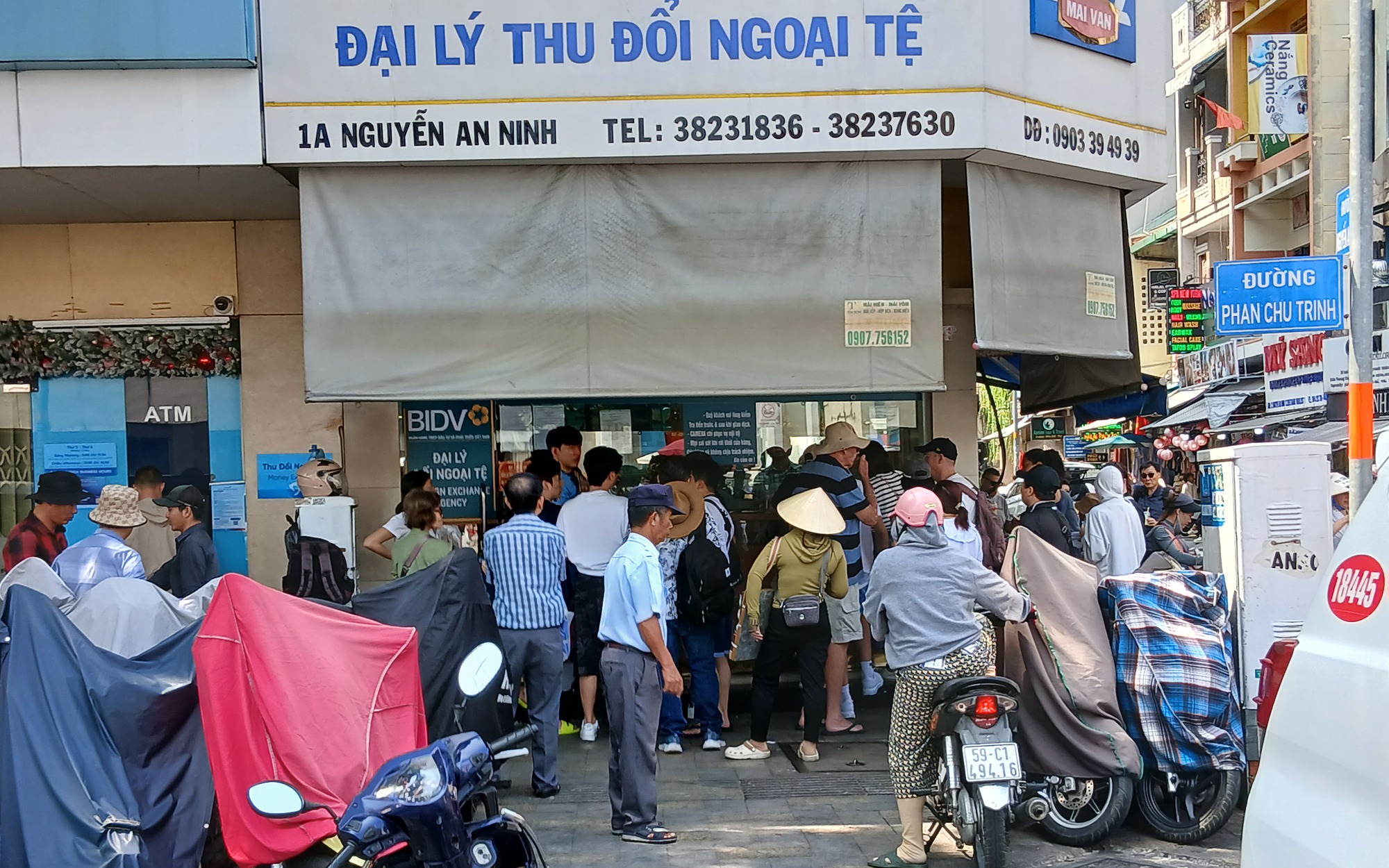 Đổi ngoại tệ phải đúng chỗ