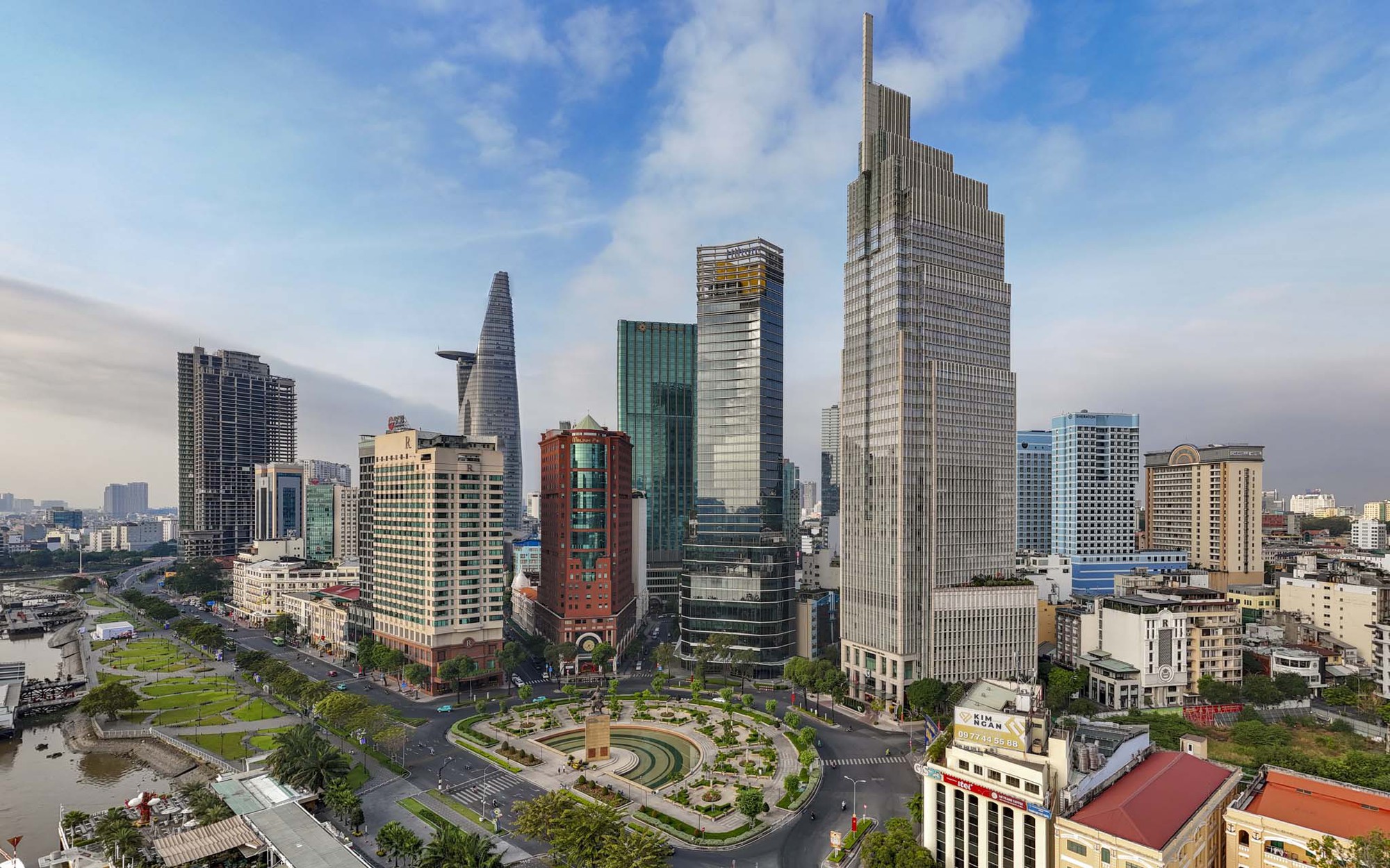 Để TP HCM trở thành trung tâm dịch vụ khu vực