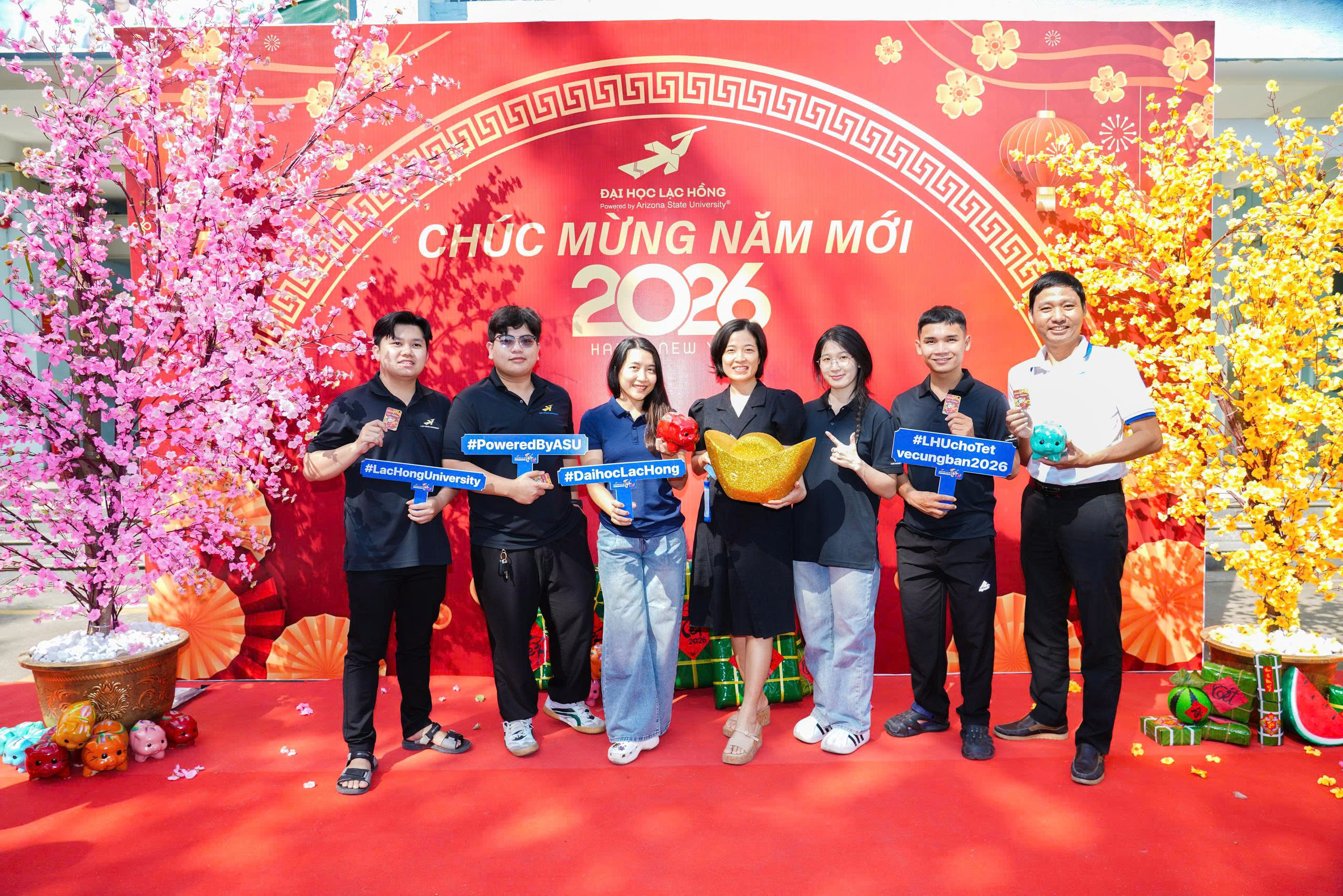 H&agrave;ng loạt hoạt động "10 điểm" gi&uacute;p học sinh, sinh vi&ecirc;n đ&oacute;n Tết &yacute; nghĩa - Ảnh 5.