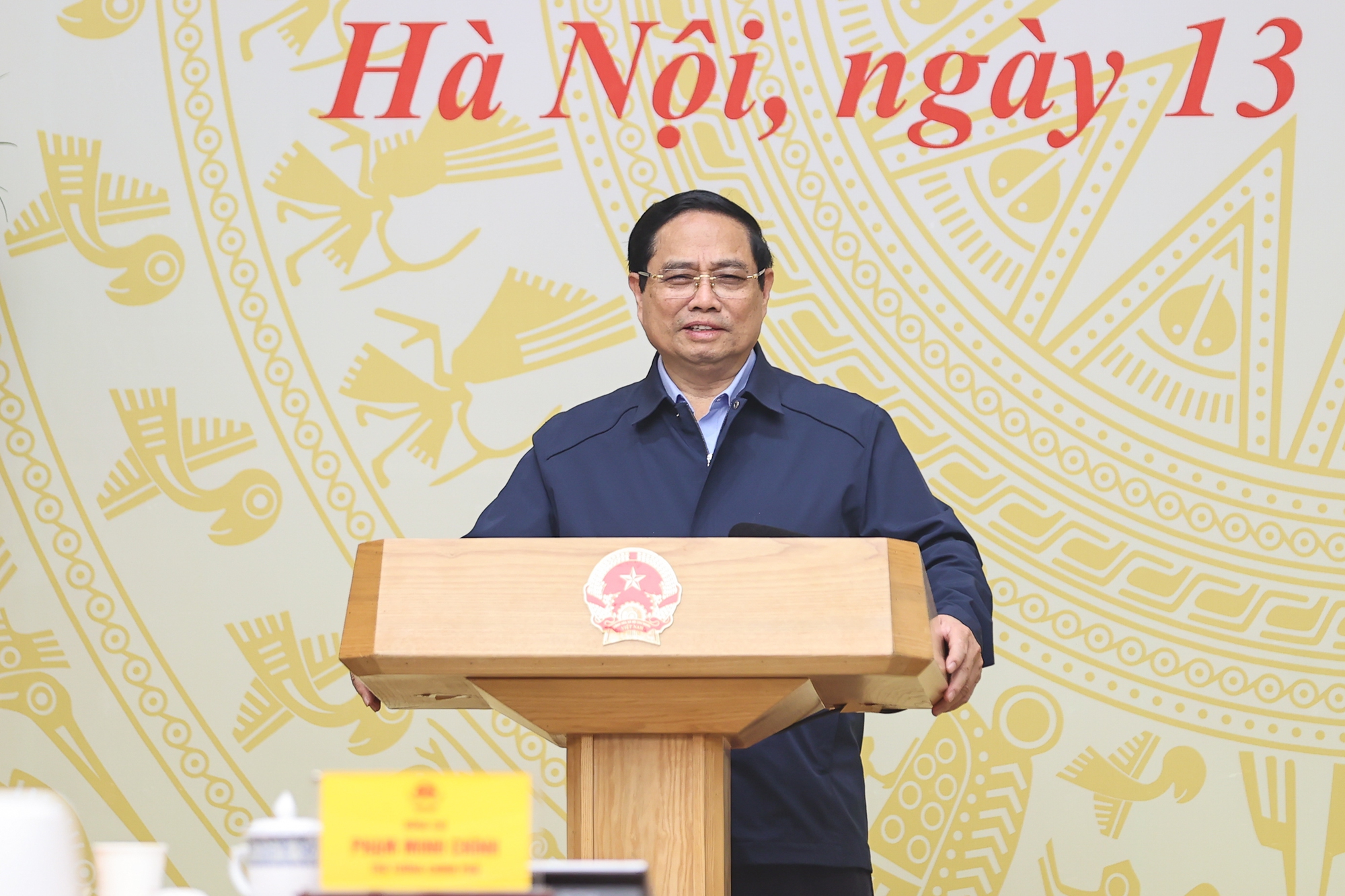 Thủ tướng chỉ đạo giảm giá nhà ở phù hợp với thu nhập người dân - Ảnh 2.