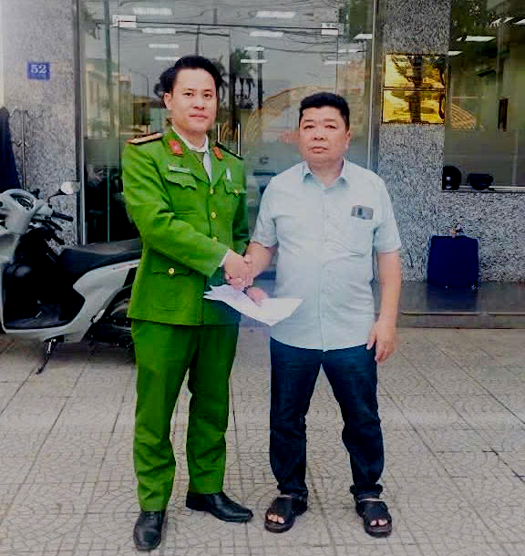 Người Quảng Trị ho&agrave;n trả 205 triệu đồng chuyển nhầm qua t&agrave;i khoản ng&acirc;n h&agrave;ng - Ảnh 1.