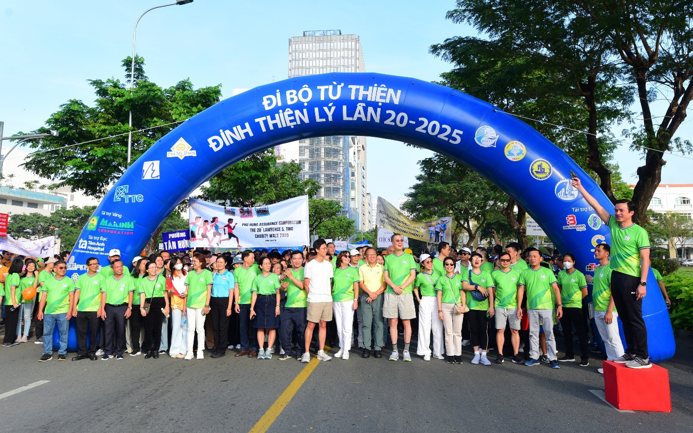 Đi bộ Từ thiện Đinh Thiện Lý lần 21-2026: Chung tay quyên góp, mang Tết ấm đến người nghèo