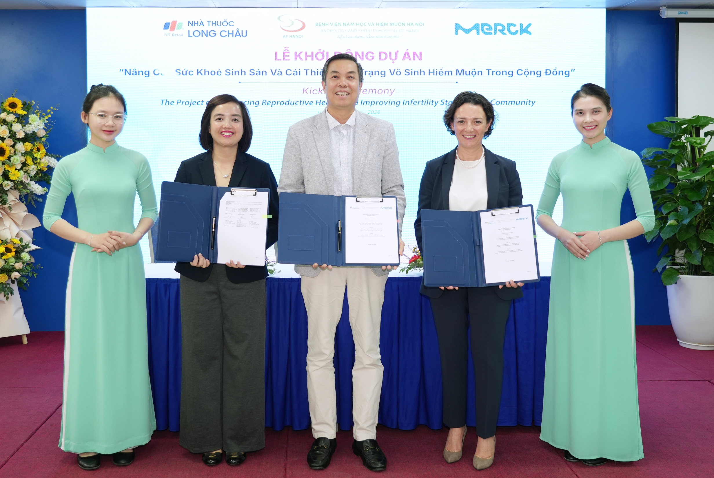 Hơn một triệu cặp vợ chồng vô sinh, chất lượng tinh trùng kém dần - Ảnh 2.
