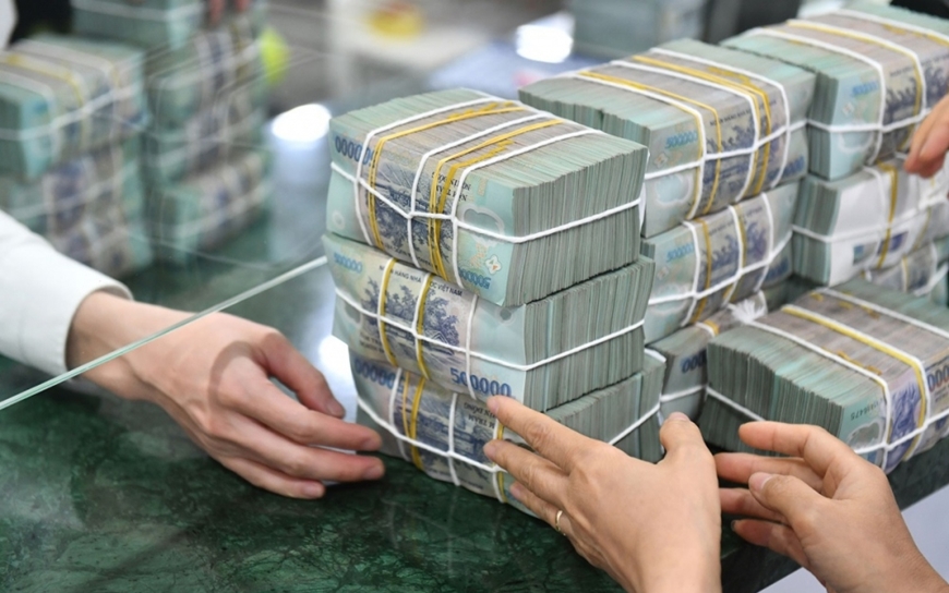 Từ vụ nhận gần 500 triệu đồng không trả: Cần làm gì khi "tiền trên trời rơi vào tài khoản"?