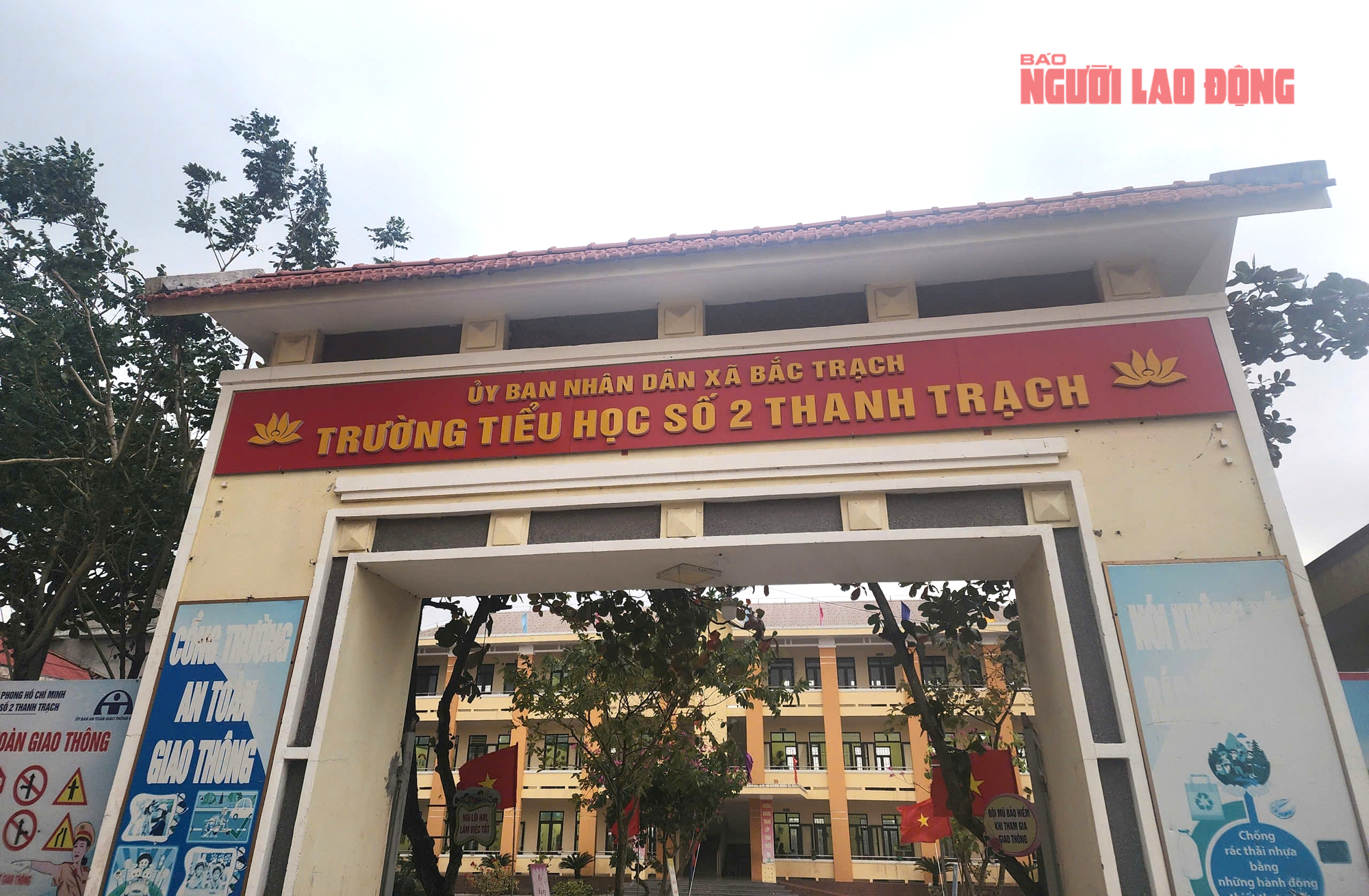 Kiểm tra vụ giảng dạy "không lịch", Hiệu trưởng và Hiệu phó vẫn hưởng phụ cấp đứng lớp 35% - Ảnh 1.