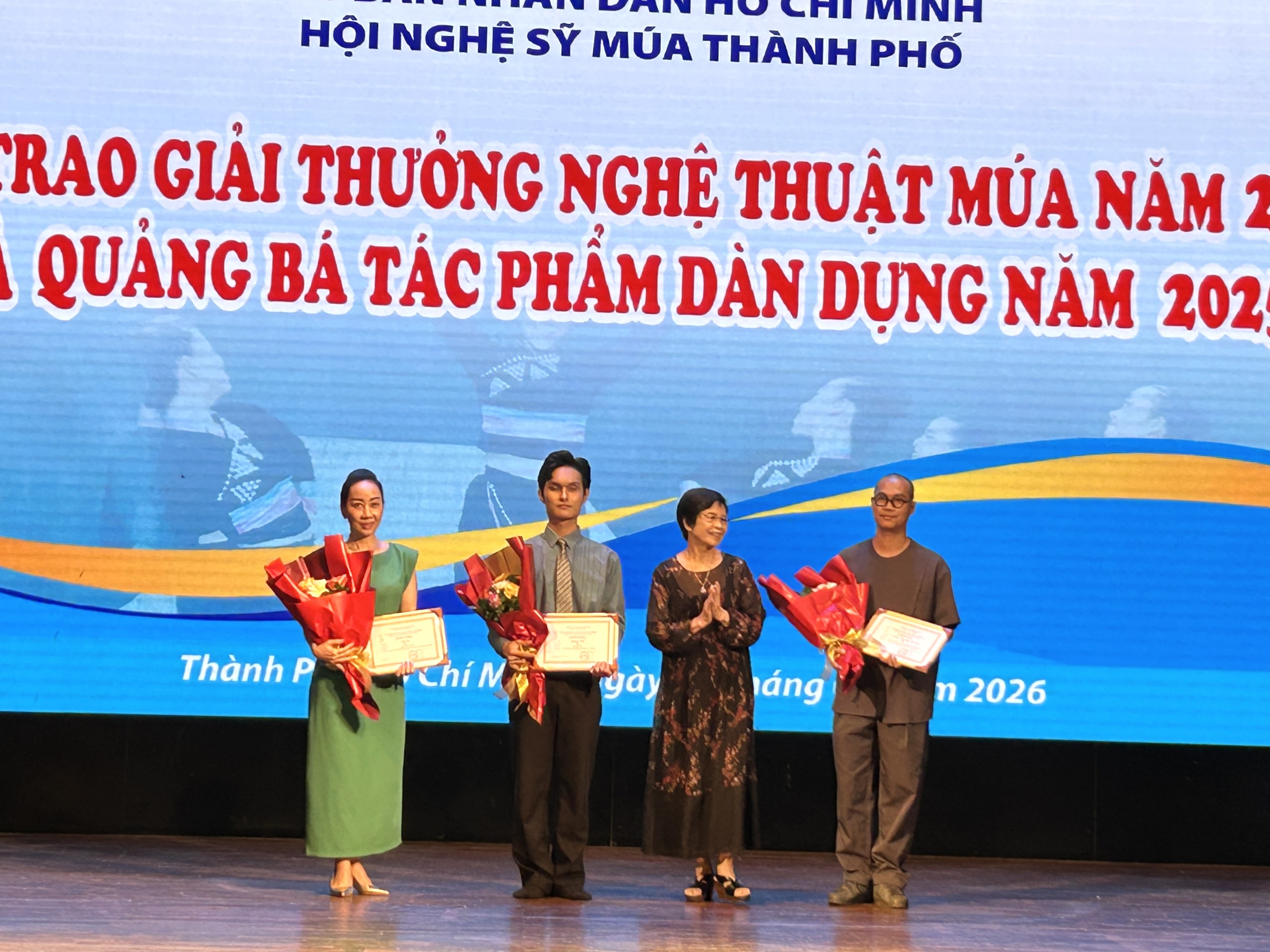 Trao giải thưởng t&aacute;c phẩm nghệ thuật m&uacute;a năm 2025 - Ảnh 3.