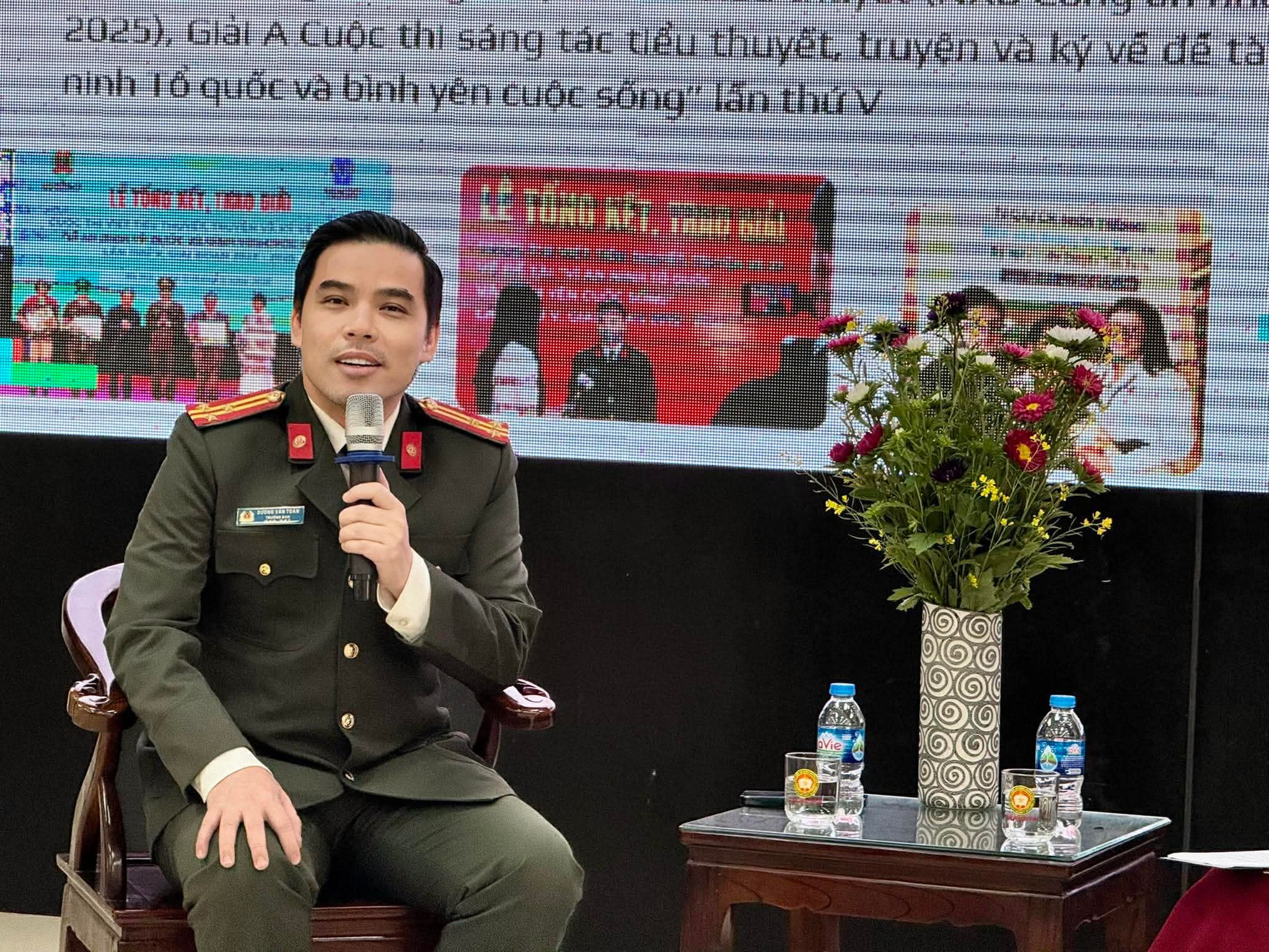 "Gió vẫn thổi qua rừng nhiệt đới" của Thượng tá Dương Bình Nguyên - Ảnh 2.