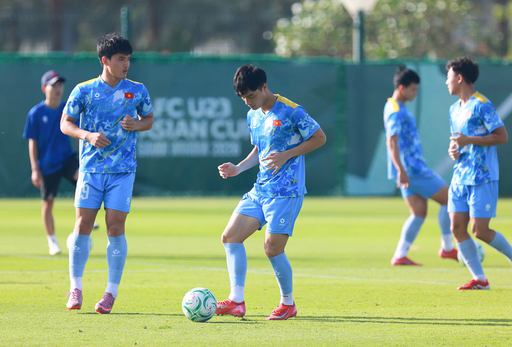 HLV Kim Sang-sik nói gì trước trận chạm trán U23 UAE? - Ảnh 2.