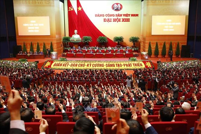 Đại hội lần thứ XII của Đảng: Tăng cường x&acirc;y dựng đảng trong sạch, vững mạnh - Ảnh 2.