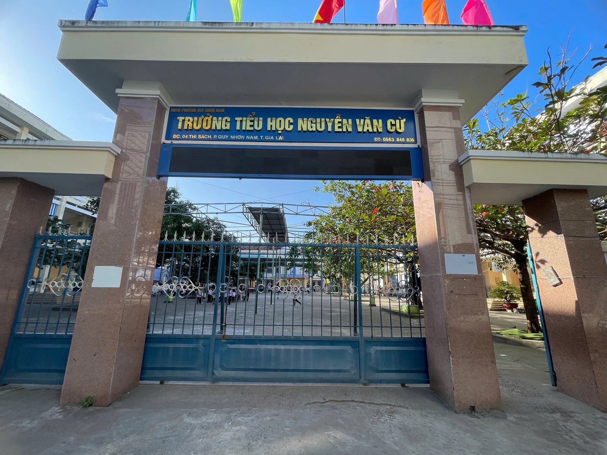 Vụ huy động 624 triệu đồng làm mái che, dọn vệ sinh: Sở GD-ĐT Gia Lai chấn chỉnh lạm thu - Ảnh 1.