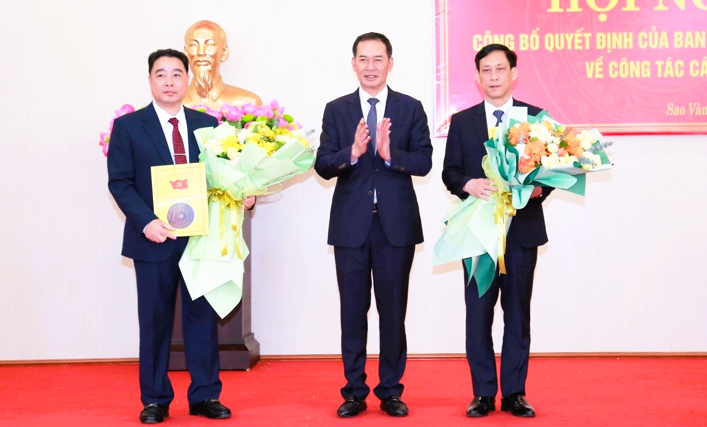 Một Thường vụ Tỉnh ủy Thanh H&oacute;a được điều động l&agrave;m b&iacute; thư x&atilde; - Ảnh 1.