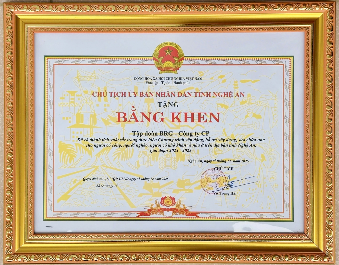 Tập đo&agrave;n BRG nhận Bằng khen của UBND tỉnh Nghệ An - Ảnh 1.