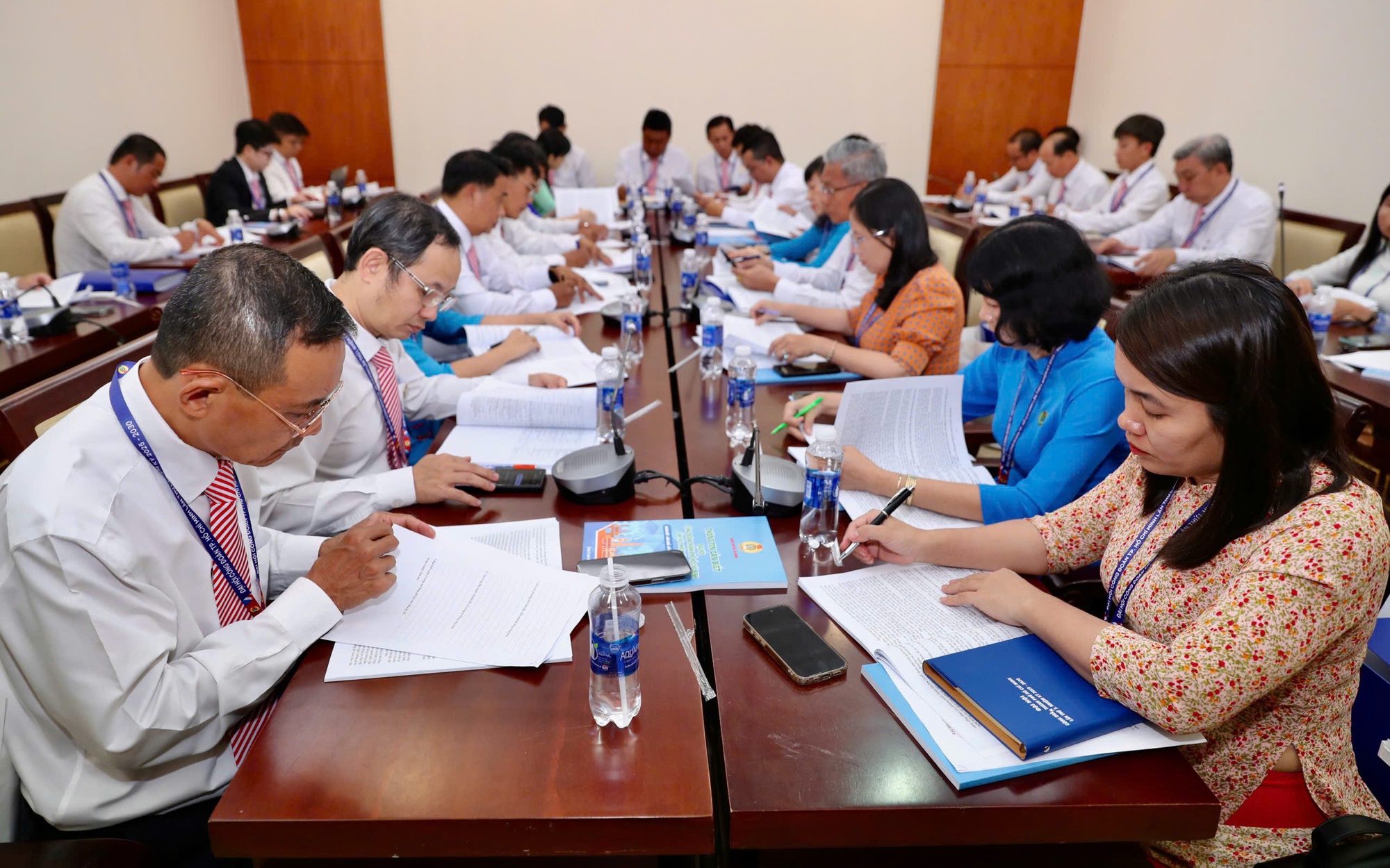 Khu vực công sẽ có 5 bảng lương và 9 chế độ phụ cấp mới?