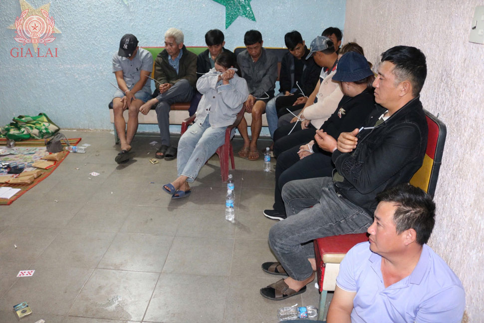 Gia Lai: Lộ diện “quý bà” đứng sau sòng xóc bầu cua quy mô lớn - Ảnh 1.