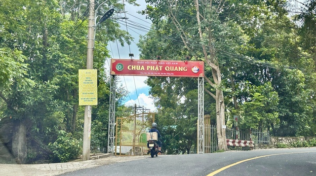 Vụ kiện ông Vương Tấn Việt: Tranh chấp hơn 71 . 000 M² đất chùa Phật Quang - Ảnh 1.