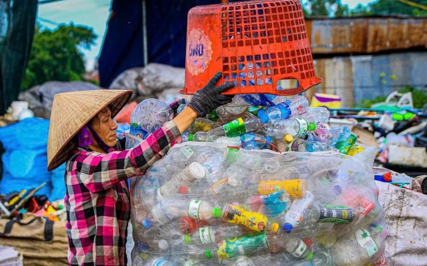"Nói không" với rác thải nhựa