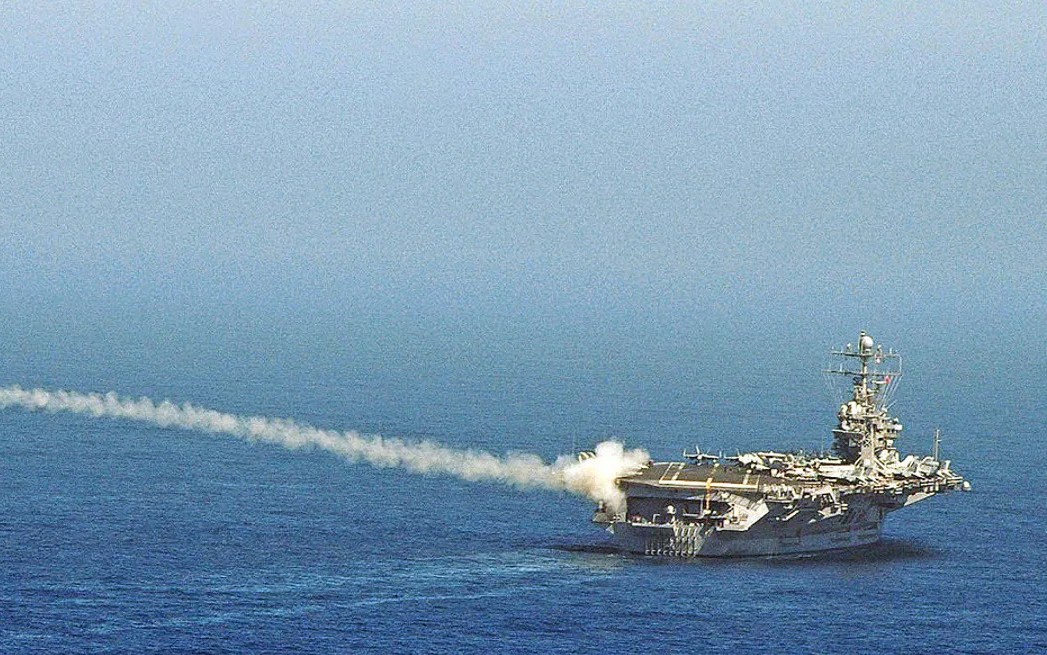 Mỹ đang dồn lực lượng tới Trung Đông, ông Donald Trump vẫn tấn công Iran?