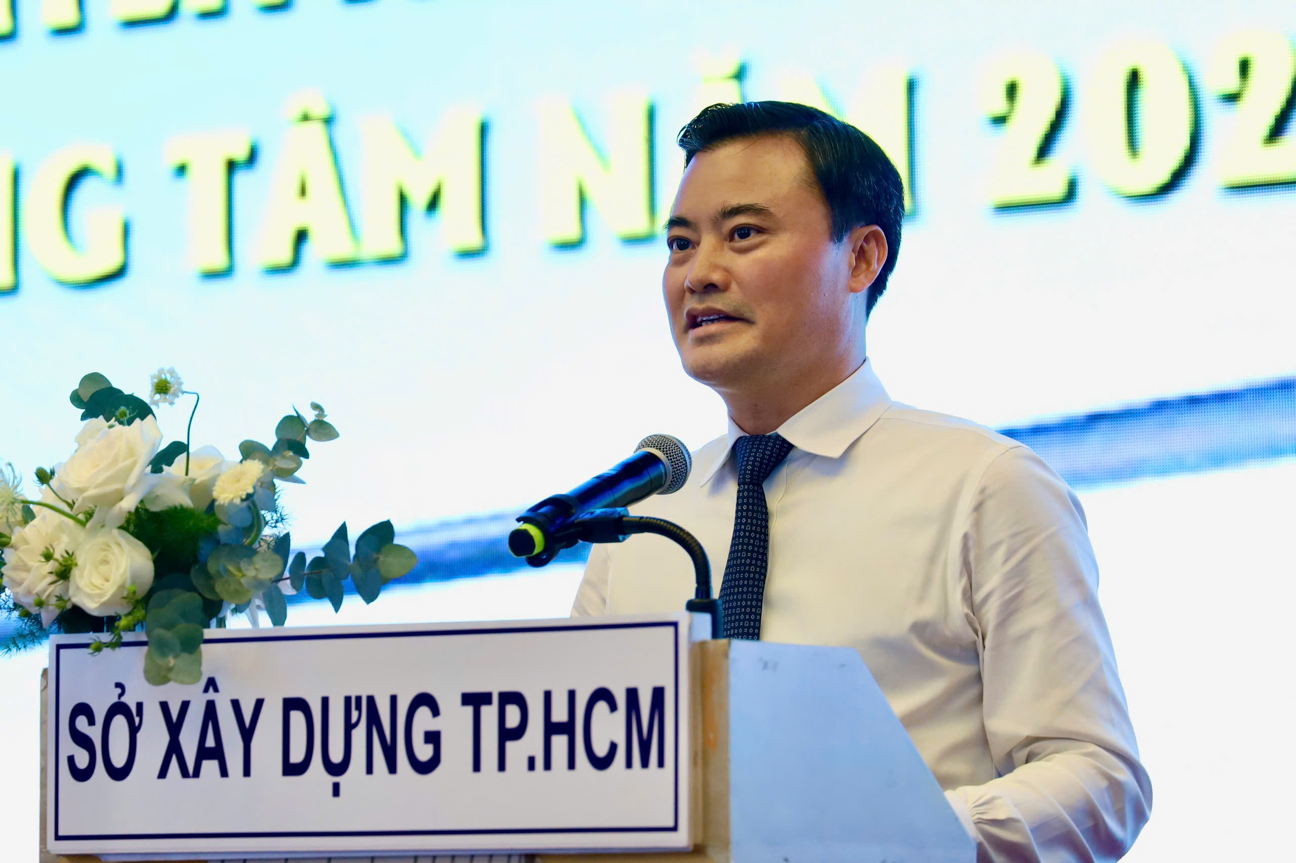 Gi&aacute;m đốc Sở X&acirc;y dựng TPHCM: Khởi c&ocirc;ng 19 dự &aacute;n trọng điểm trước 30-4-2026 - Ảnh 5.