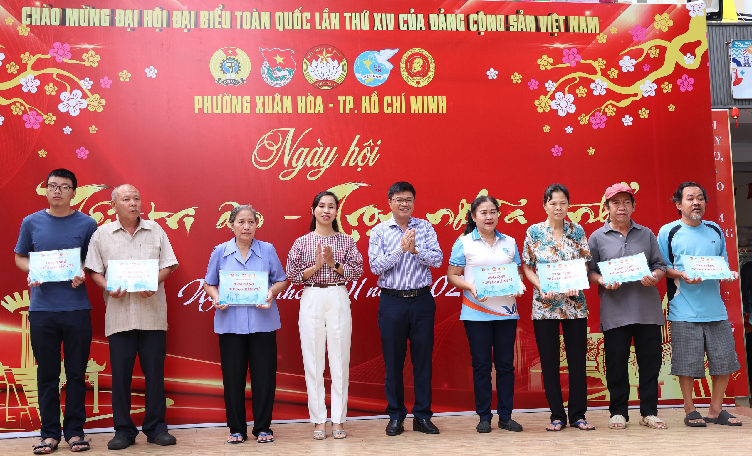 Tết nghĩa t&igrave;nh ở phường Xu&acirc;n H&ograve;a - TPHCM: Hơn 220 triệu đồng chăm lo người d&acirc;n kh&oacute; khăn - Ảnh 4.