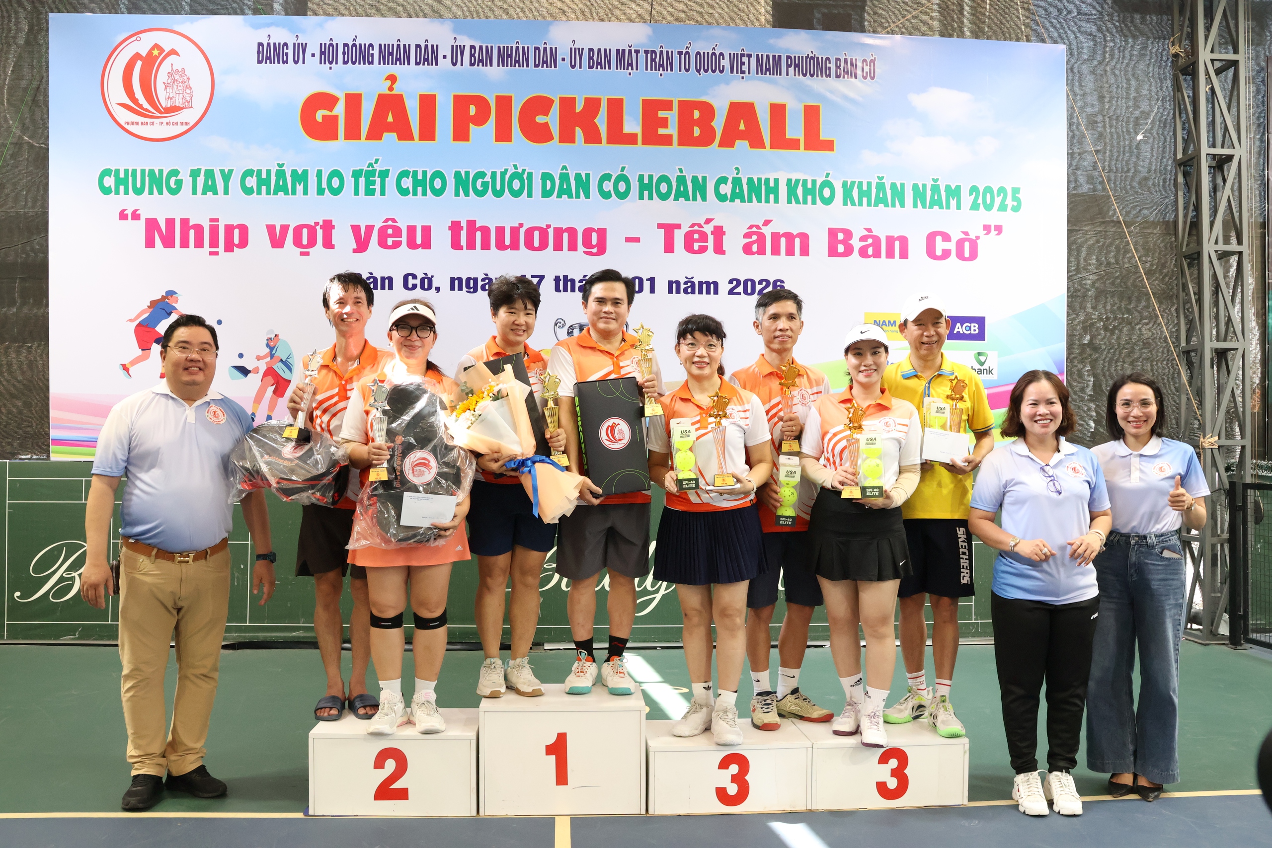 Chơi pickleball lo Tết cho người nghèo: Phường Bàn Cờ - TPHCM vận động hơn 420 triệu đồng - Ảnh 4.