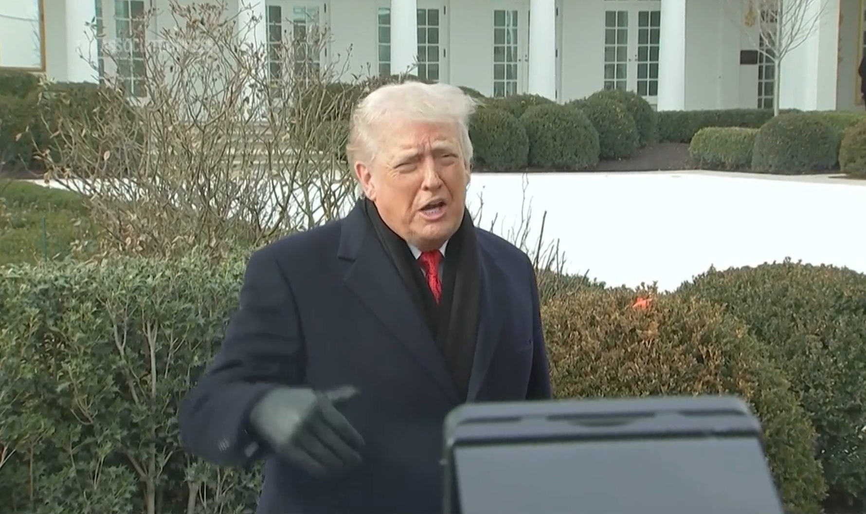 Tổng thống Donald Trump cảm ơn chính phủ Iran - Ảnh 1.