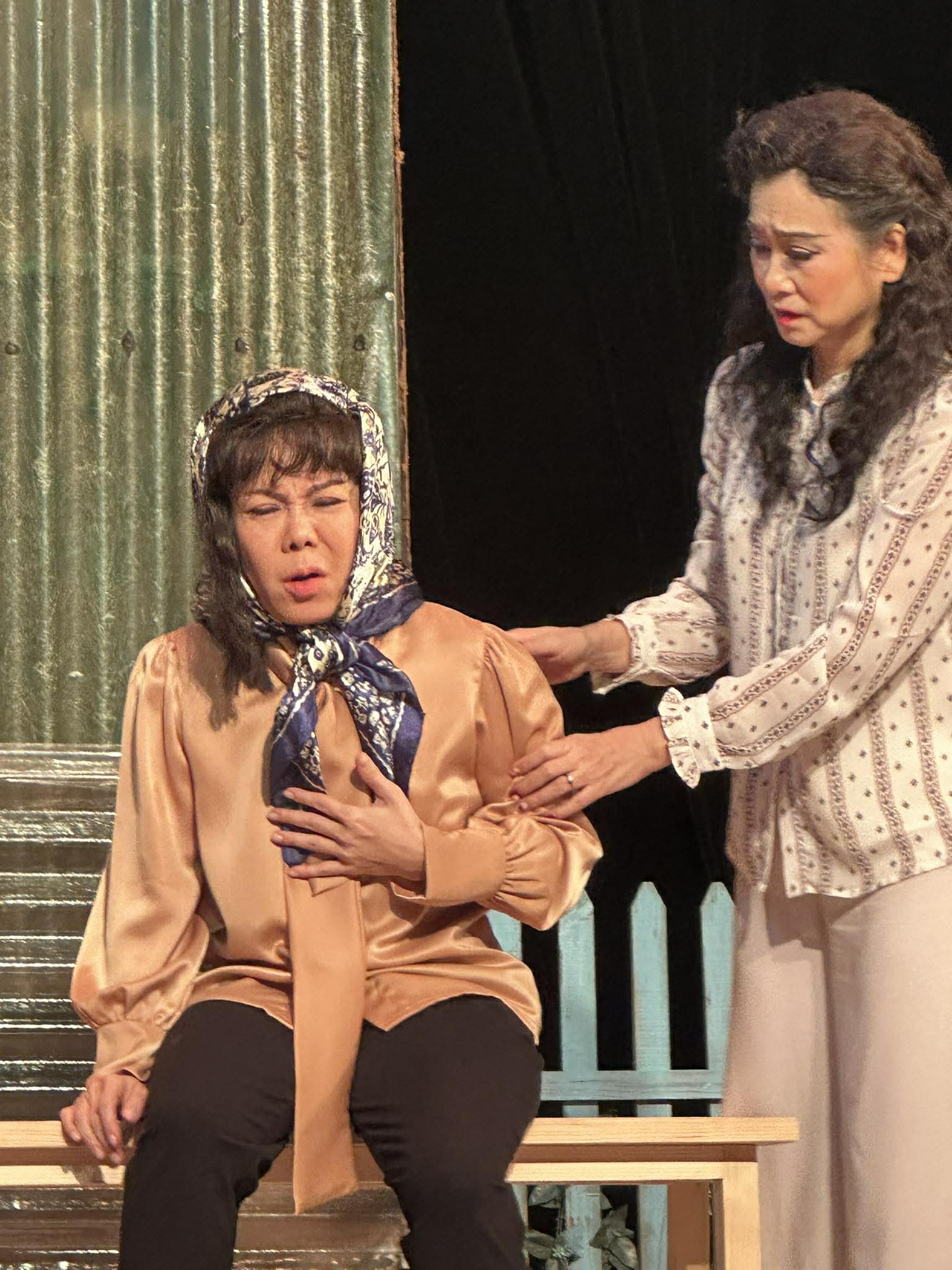 Minh Nh&iacute;, Tuyết Thu, Việt Hương l&agrave;m mới diện mạo "Con G&aacute;i Chị Hằng" - Ảnh 4.