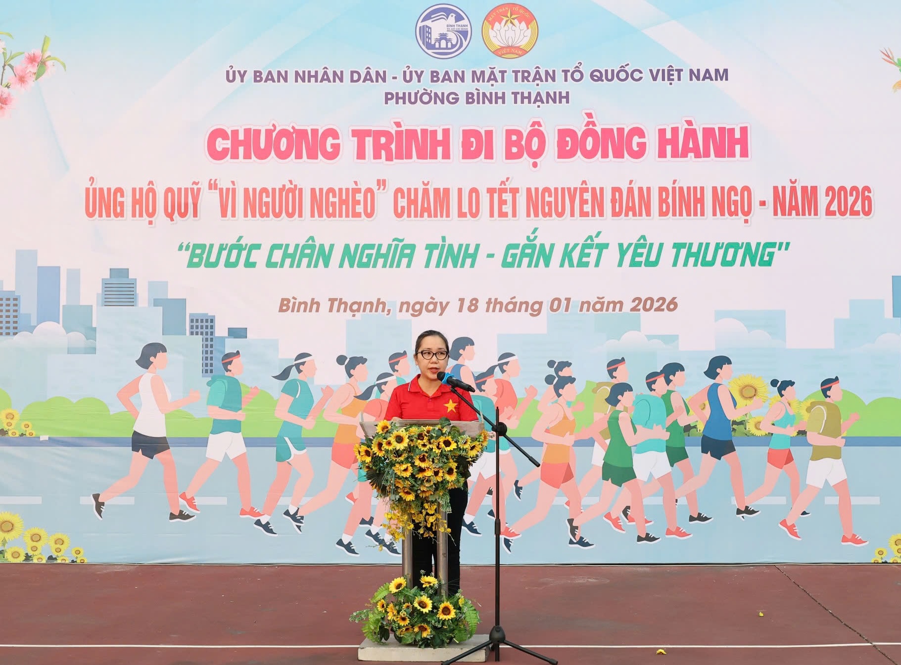 Một buổi đi bộ, phường B&igrave;nh Thạnh - TPHCM vận động hơn 1,6 tỉ đồng chăm lo Tết - Ảnh 1.