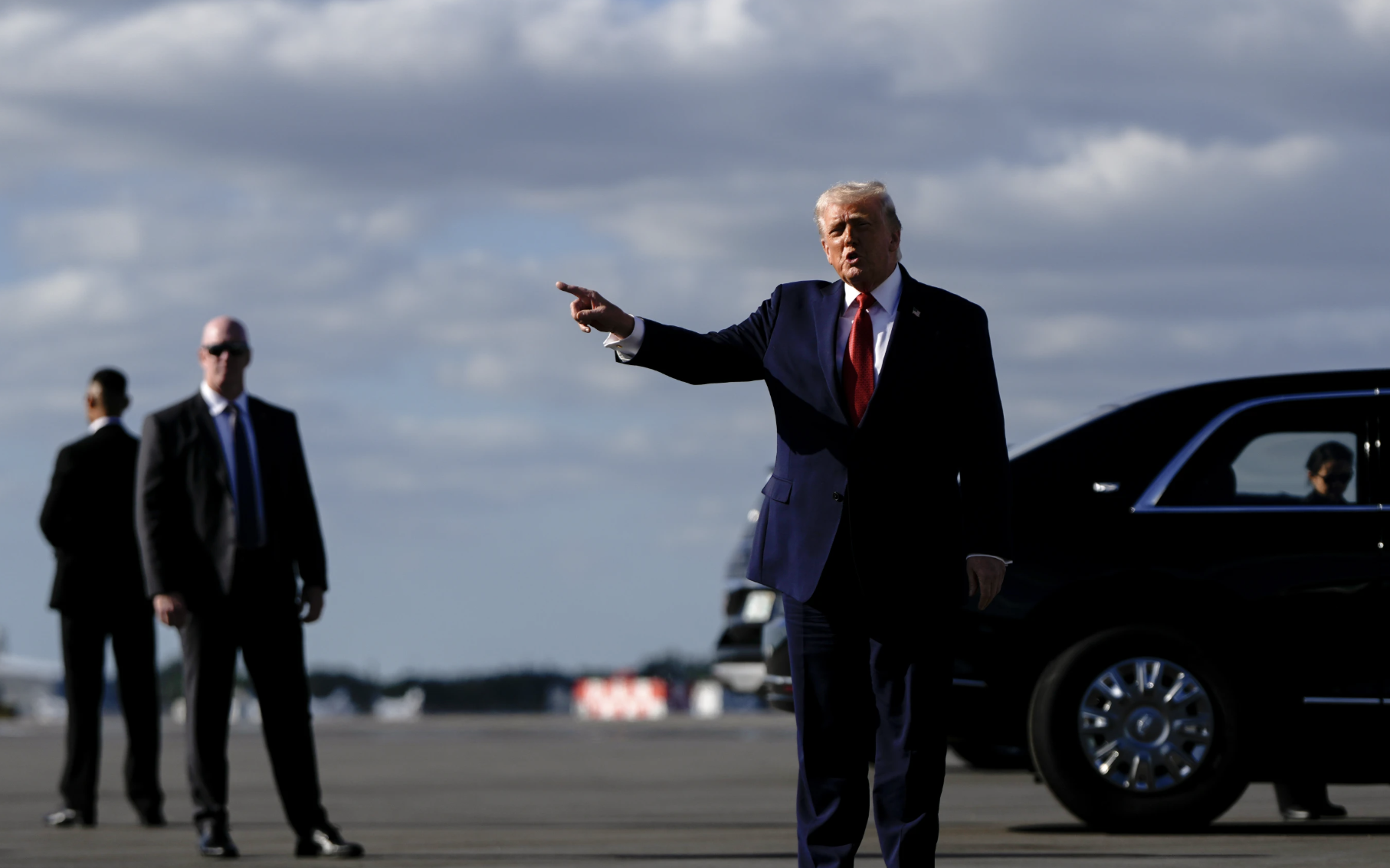 Ông Donald Trump: Muốn có ghế thường trực "Hội đồng Hòa bình", phải đóng góp 1 tỉ USD
