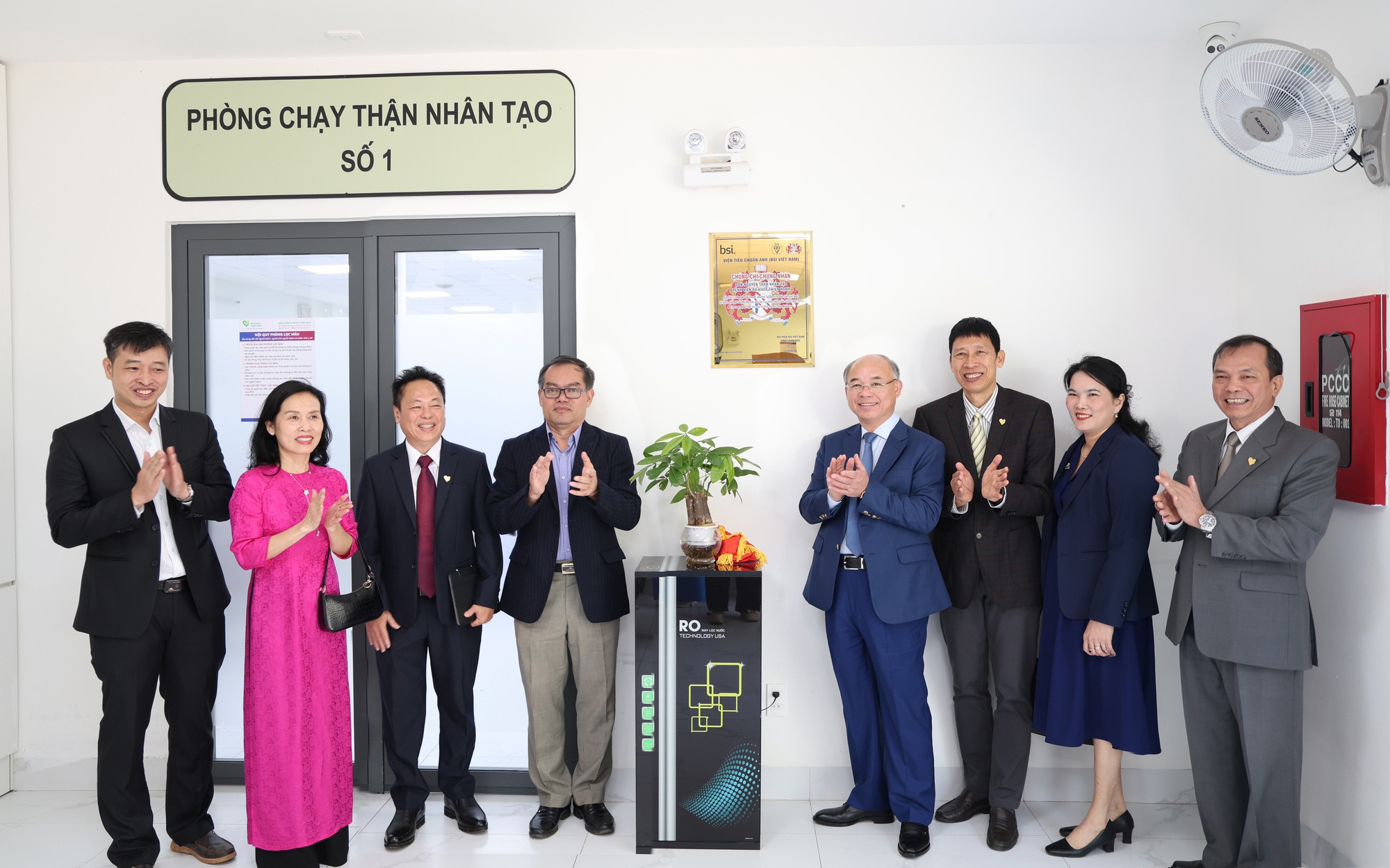 Bệnh viện Thiện Hạnh đón nhận hai chứng chỉ ISO quốc tế