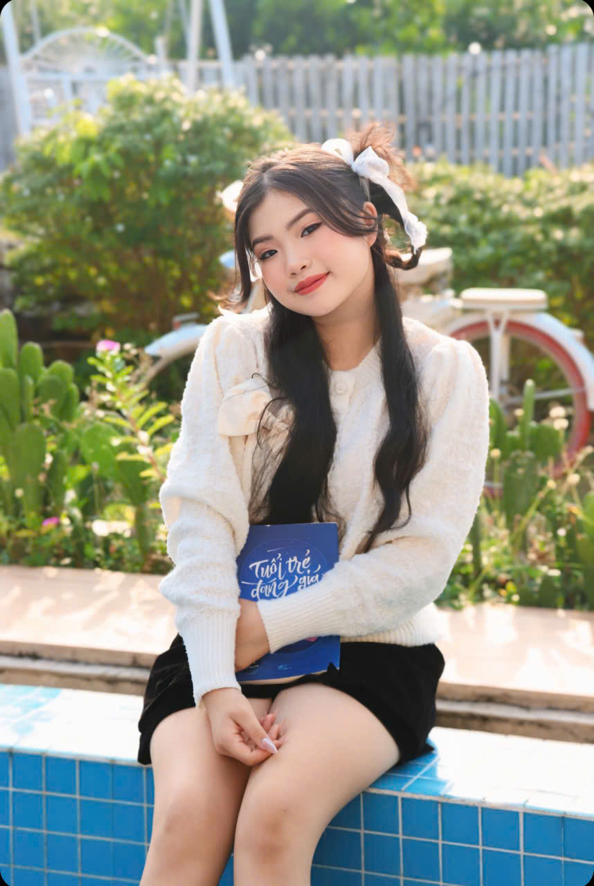 Mai Vy: Nghệ sĩ nhí triệu view - Ảnh 2.