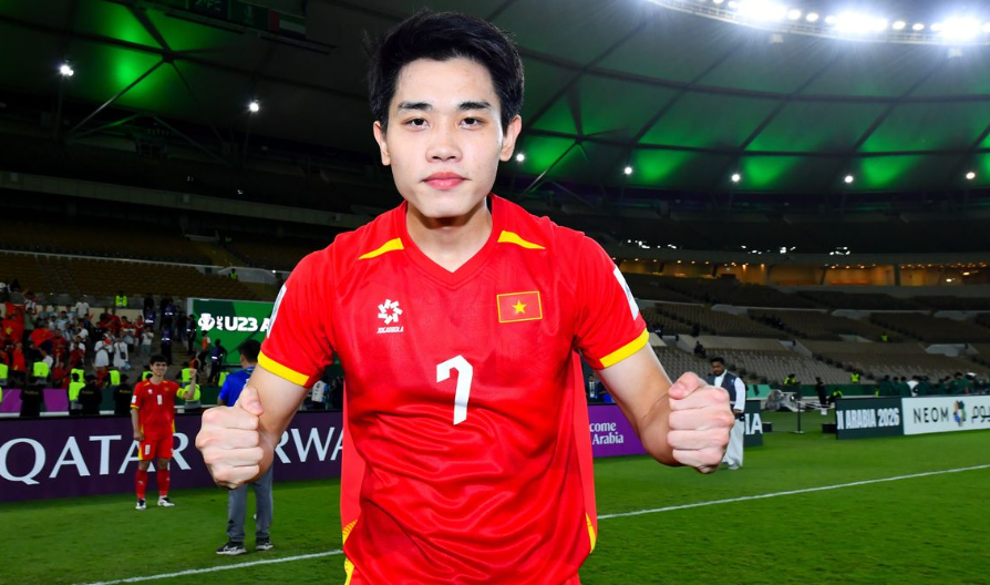 Vì sao Đình Bắc không được AFC đánh giá là ngôi sao triển vọng? - Ảnh 1.
